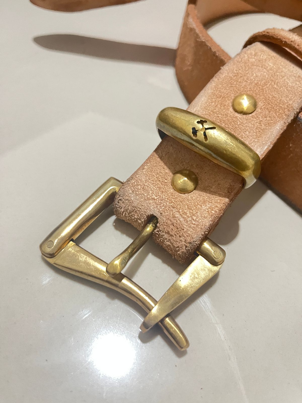 Photo by kkelunturan on December 5, 2025 of the Siege Leather Velvet Belt in Cow Vegtan Leather.