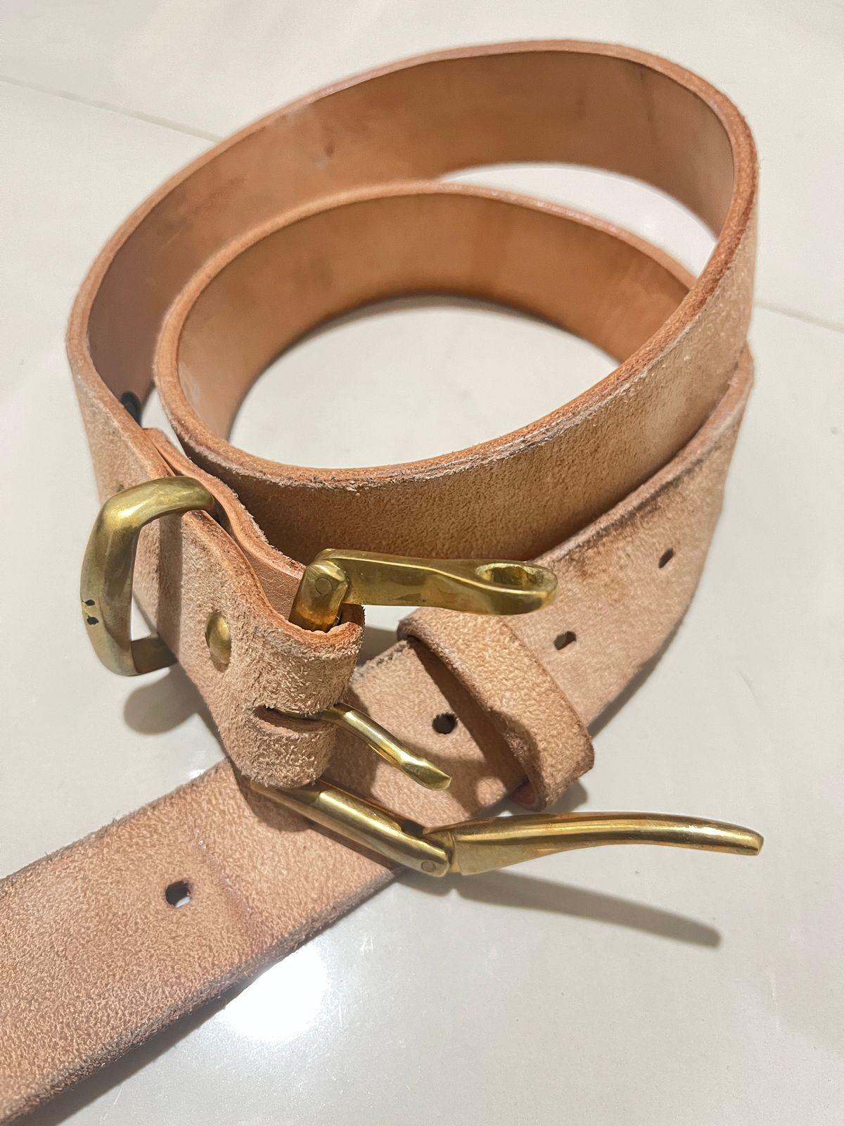 Photo by kkelunturan on December 5, 2025 of the Siege Leather Velvet Belt in Cow Vegtan Leather.