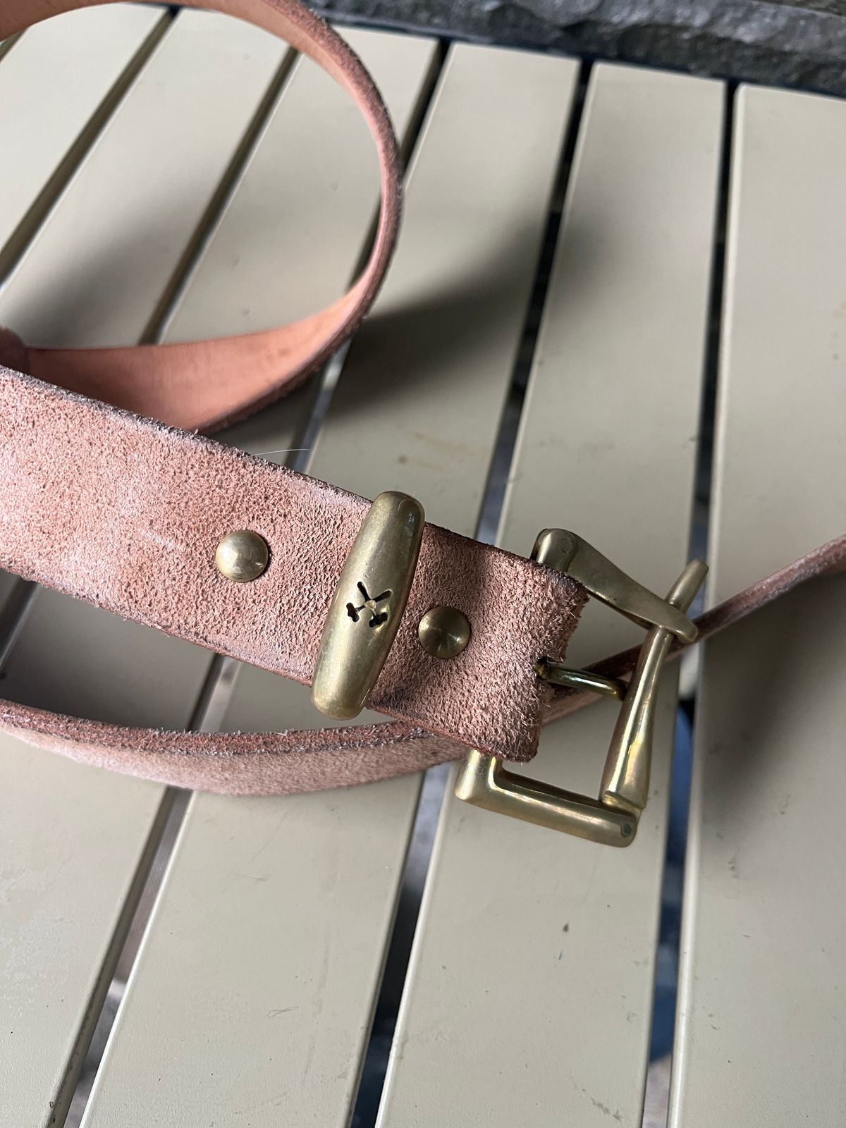Photo by kkelunturan on March 5, 2026 of the Siege Leather Velvet Belt in Cow Vegtan Leather.