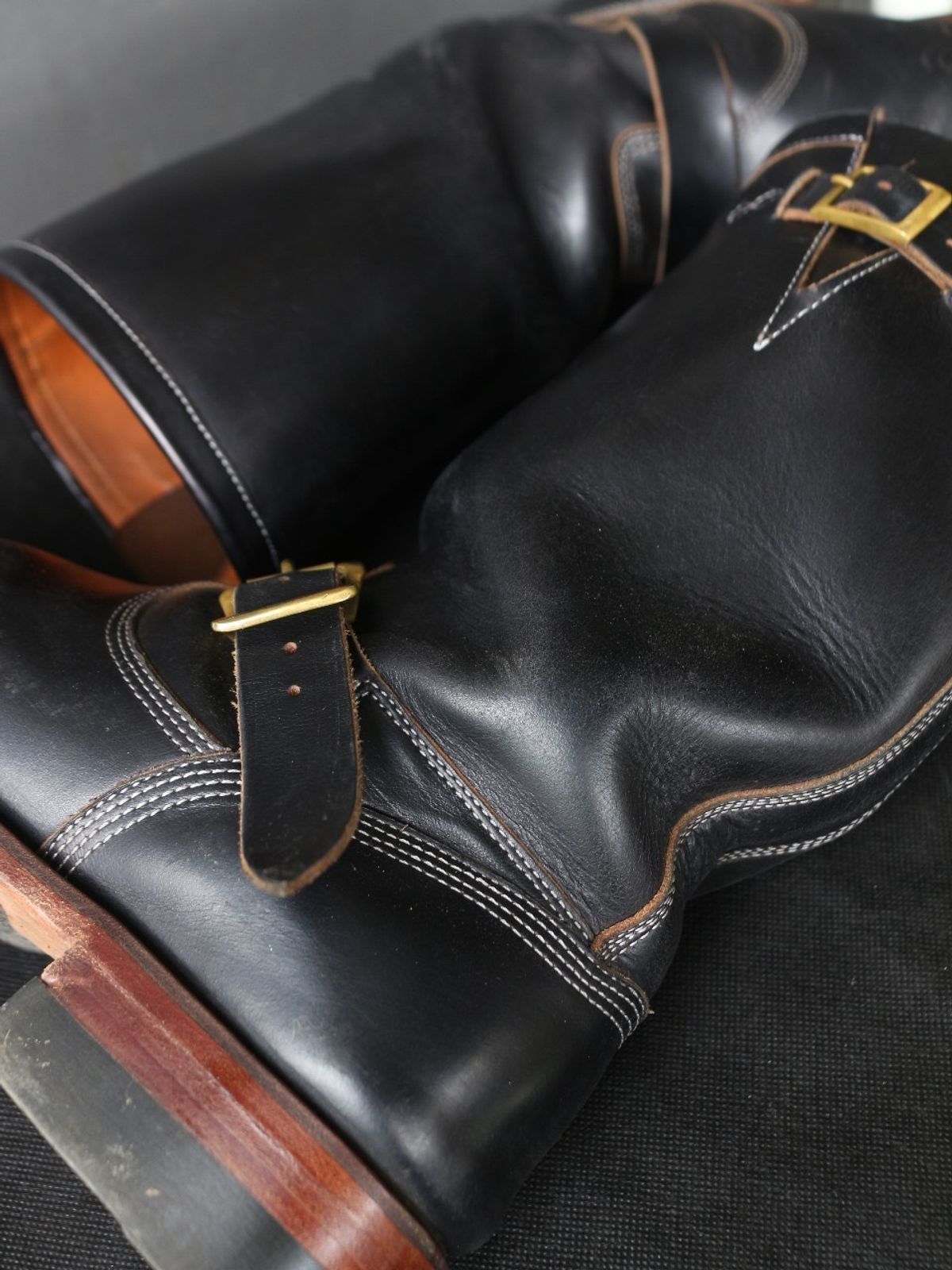 Photo by kkelunturan on November 3, 2025 of the Junkard Enginer boots 11 Inch in Seidel Black Double Shot.