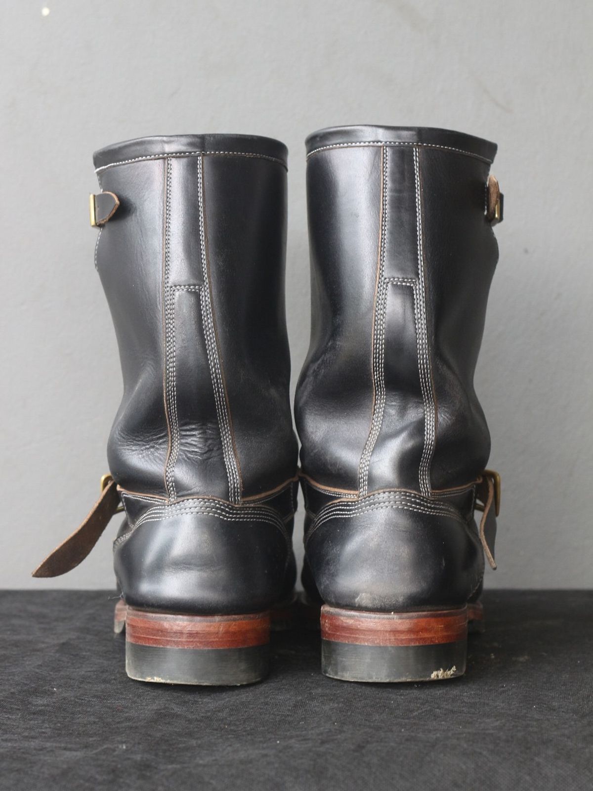 Photo by kkelunturan on November 3, 2025 of the Junkard Enginer boots 11 Inch in Seidel Black Double Shot.