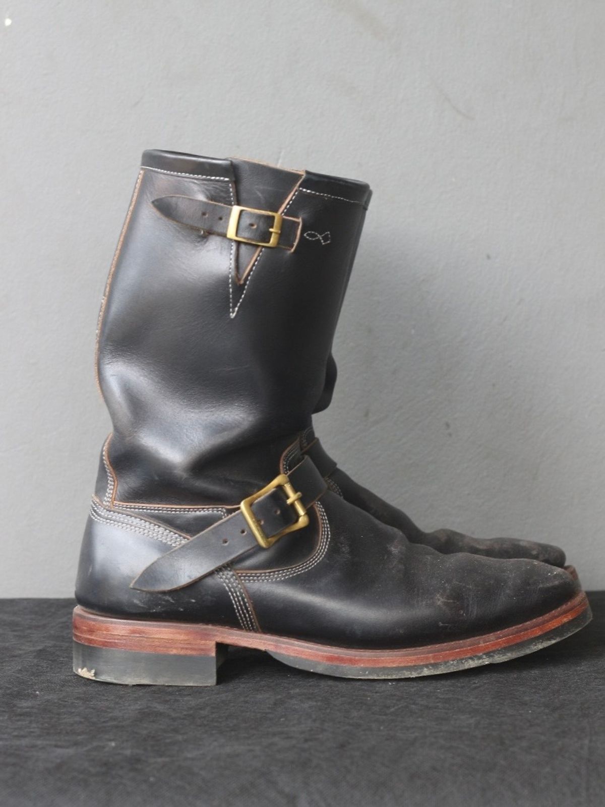 Photo by kkelunturan on November 3, 2025 of the Junkard Enginer boots 11 Inch in Seidel Black Double Shot.