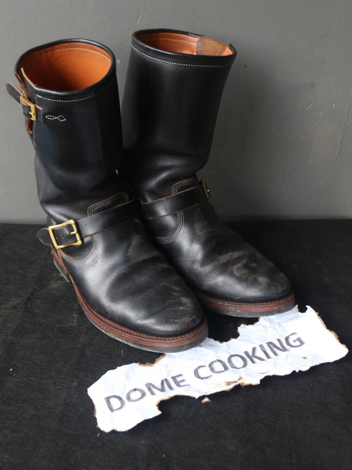 Photo by kkelunturan on November 3, 2025 of the Junkard Enginer boots 11 Inch in Seidel Black Double Shot.