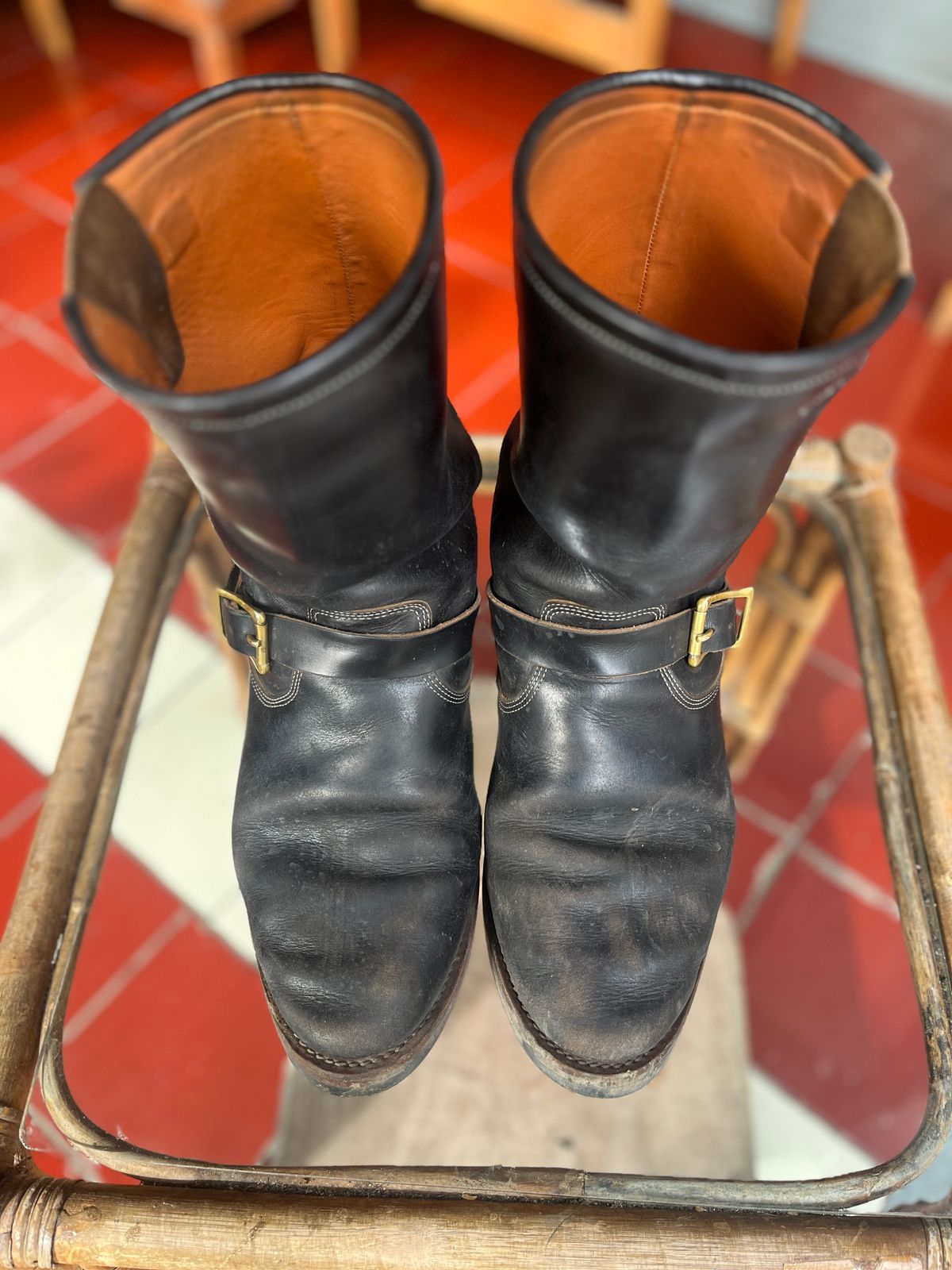 Photo by kkelunturan on January 3, 2026 of the Junkard Enginer boots 11 Inch in Seidel Black Double Shot.