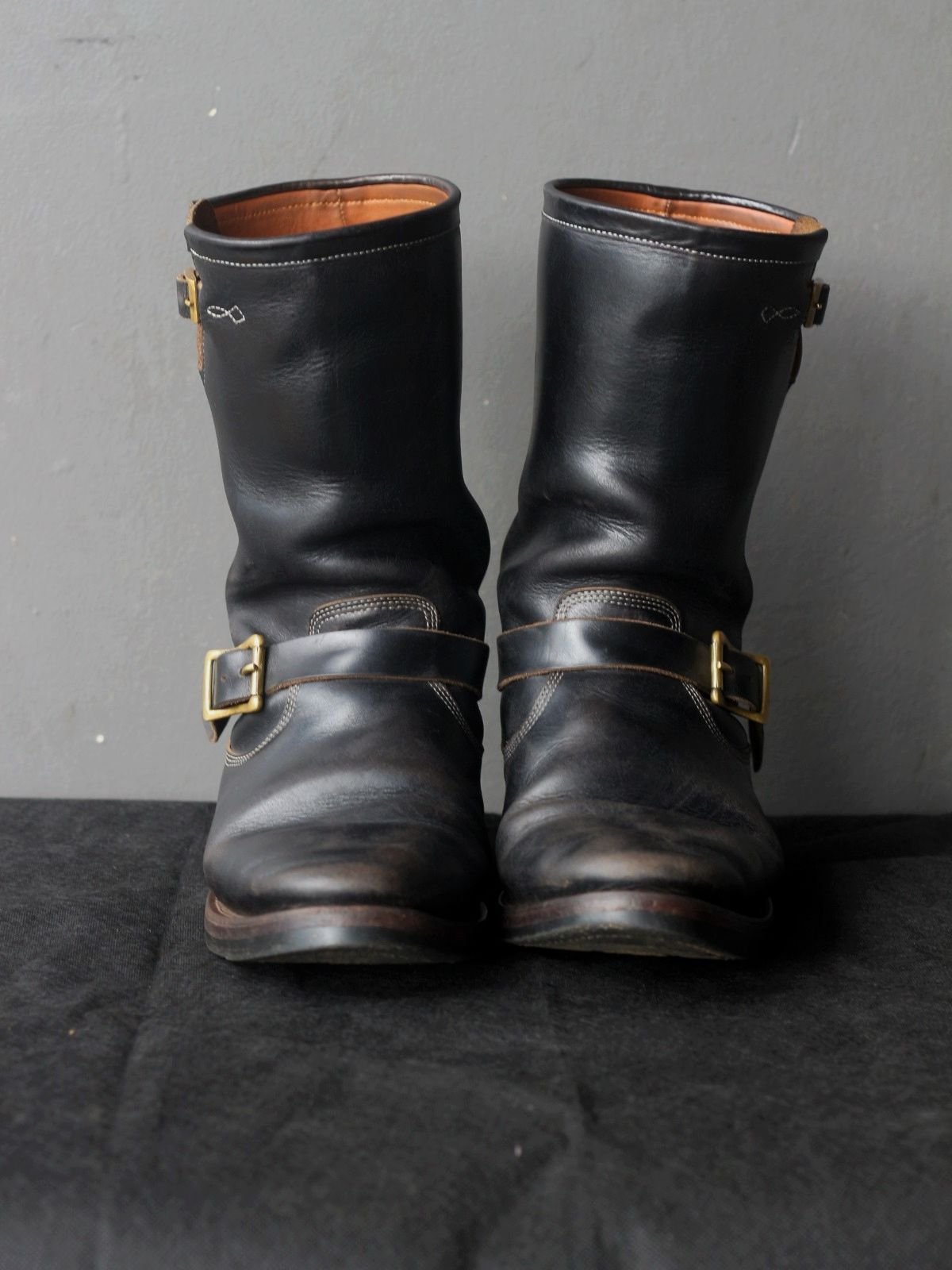 Photo by kkelunturan on February 4, 2026 of the Junkard Enginer boots 11 Inch in Seidel Black Double Shot.