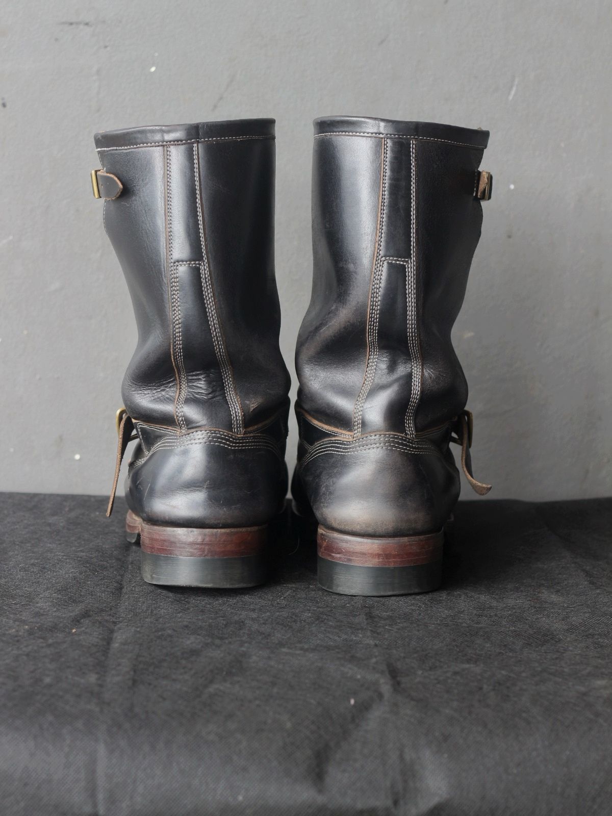 Photo by kkelunturan on February 4, 2026 of the Junkard Enginer boots 11 Inch in Seidel Black Double Shot.