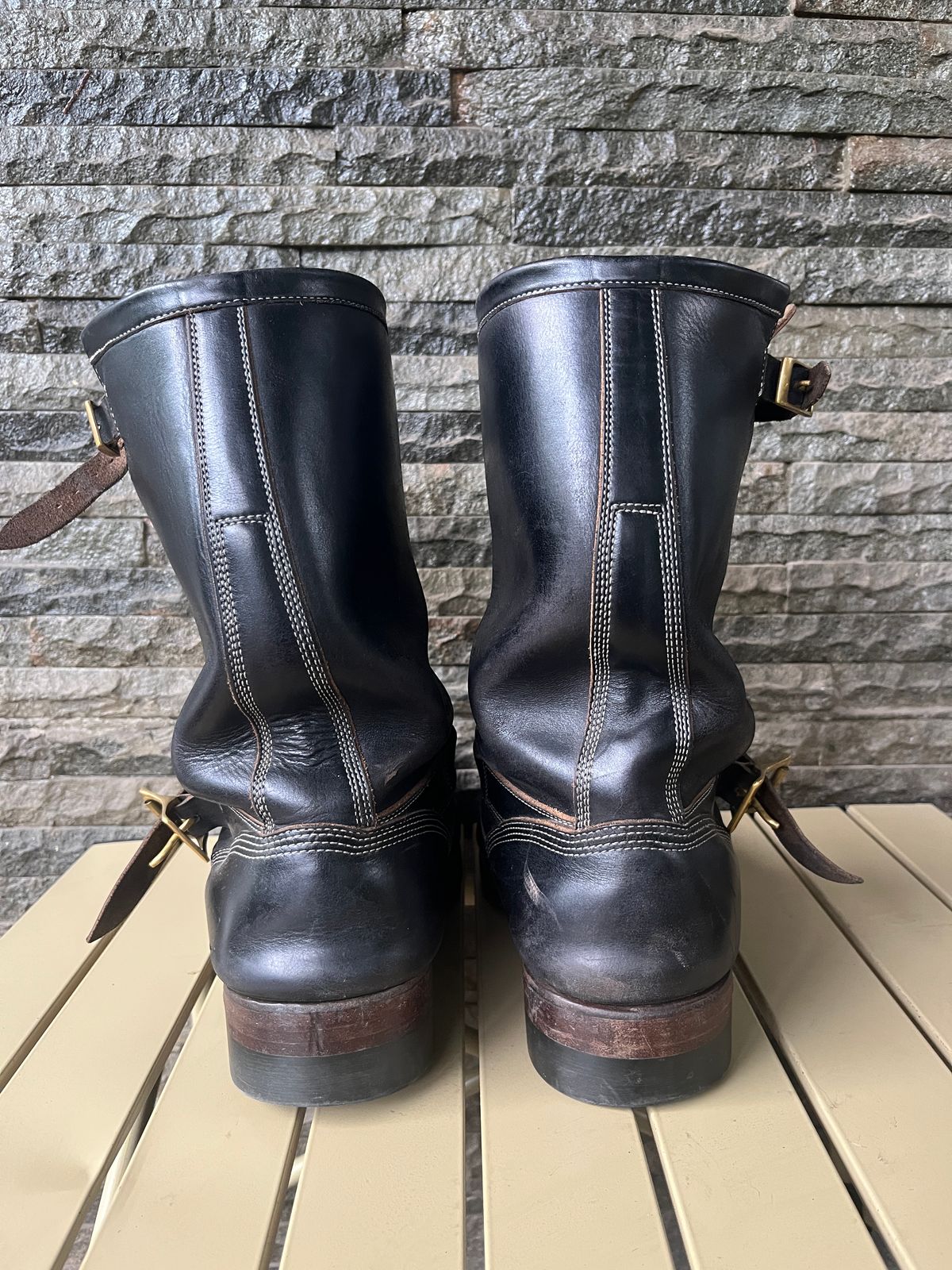 Photo by kkelunturan on March 5, 2026 of the Junkard Enginer boots 11 Inch in Seidel Black Double Shot.