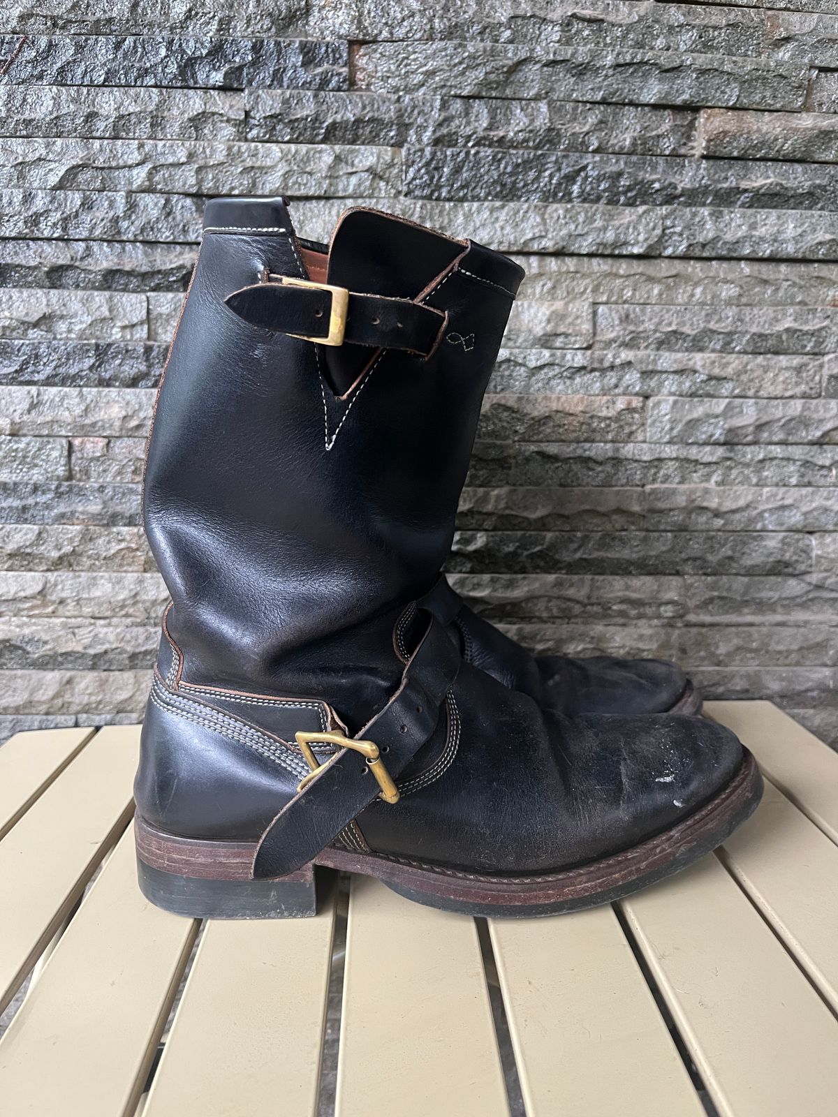 Photo by kkelunturan on March 5, 2026 of the Junkard Enginer boots 11 Inch in Seidel Black Double Shot.
