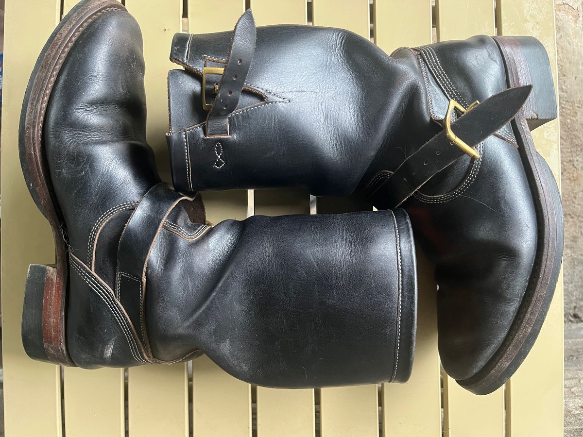 Photo by kkelunturan on March 5, 2026 of the Junkard Enginer boots 11 Inch in Seidel Black Double Shot.