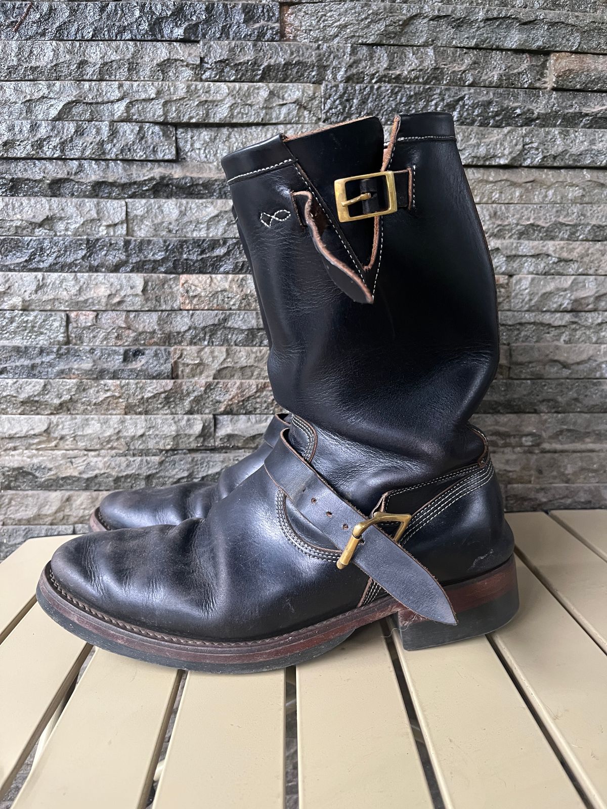 Photo by kkelunturan on March 5, 2026 of the Junkard Enginer boots 11 Inch in Seidel Black Double Shot.