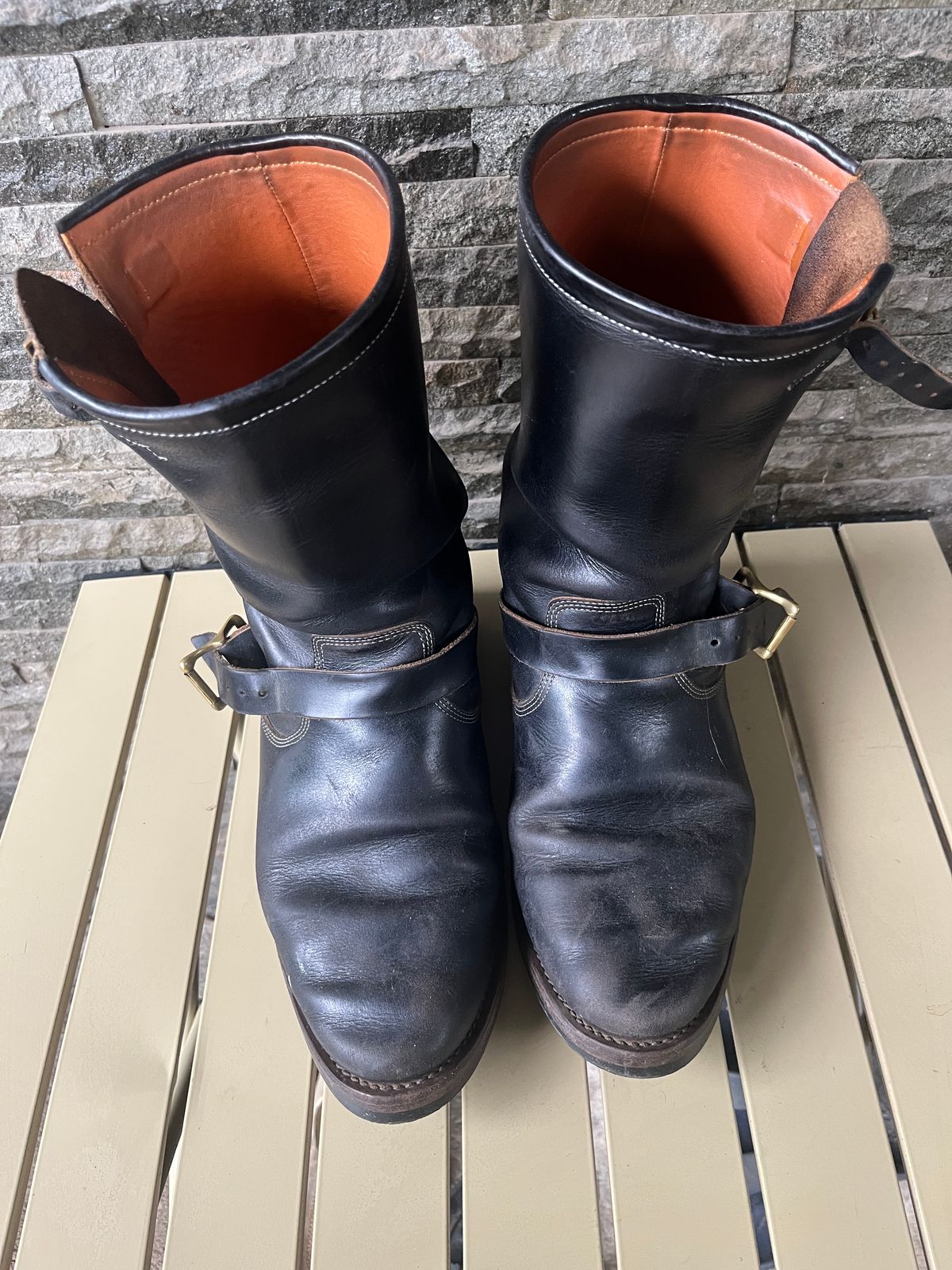 Photo by kkelunturan on March 5, 2026 of the Junkard Enginer boots 11 Inch in Seidel Black Double Shot.