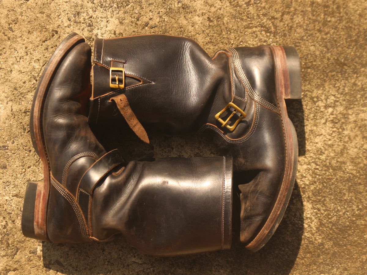 Photo by kkelunturan on April 5, 2026 of the Junkard Enginer boots 11 Inch in Seidel Black Double Shot.