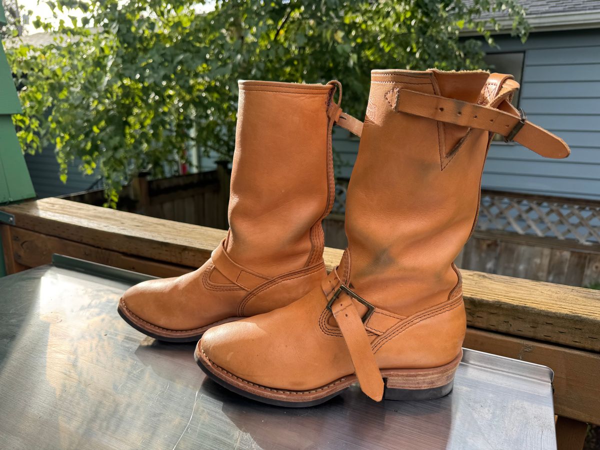Photo by Doug on October 1, 2025 of the Wesco x S&S Van Cleef III in Horween Natural Essex.