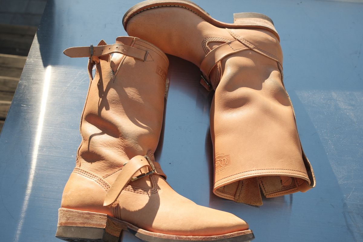 Photo by Doug on March 2, 2026 of the Wesco x S&S Van Cleef III in Horween Natural Essex.