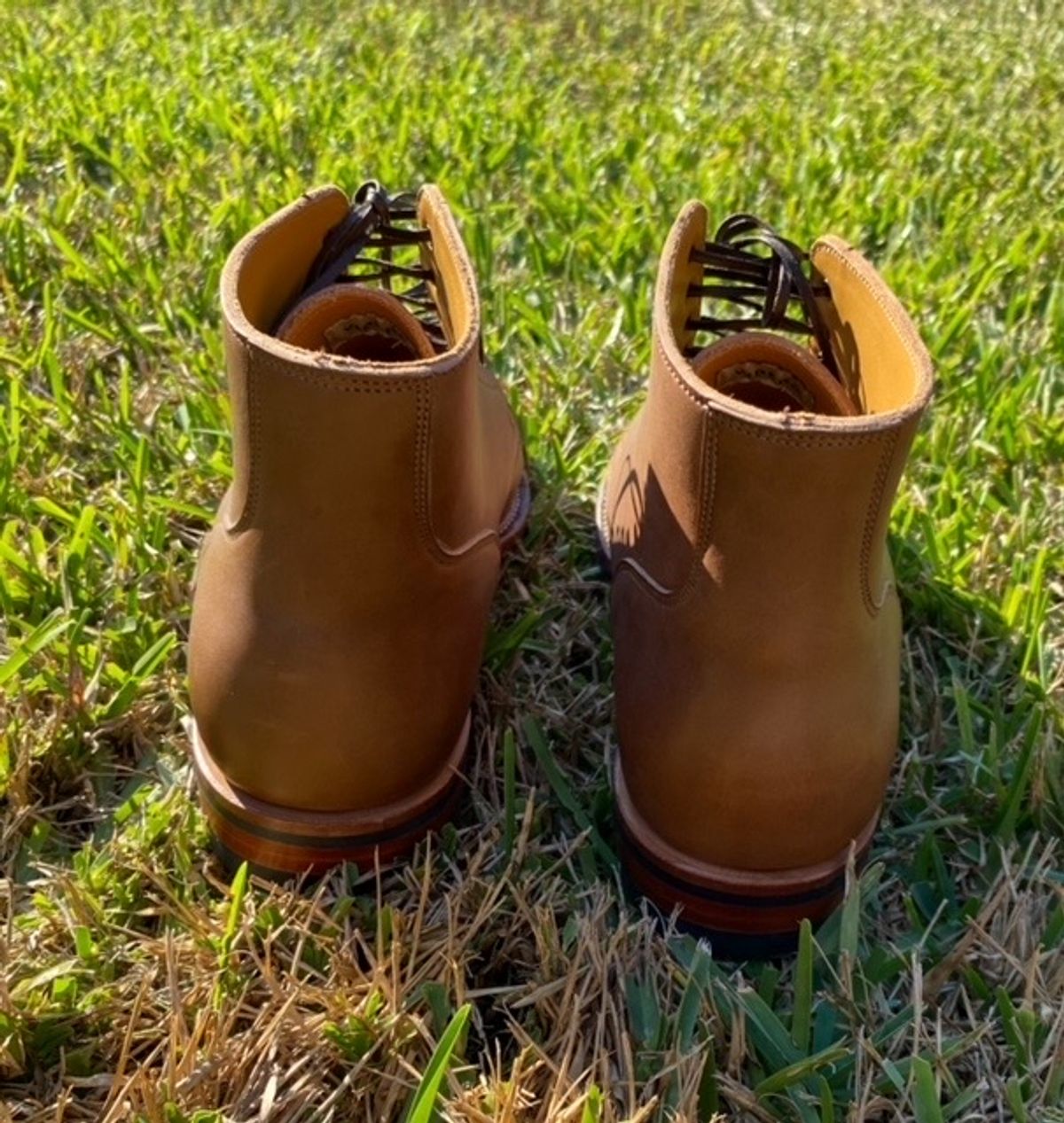 Photo by kjgarland on October 13, 2024 of the Viberg Service Boot in Natural Essex Horsebutt.