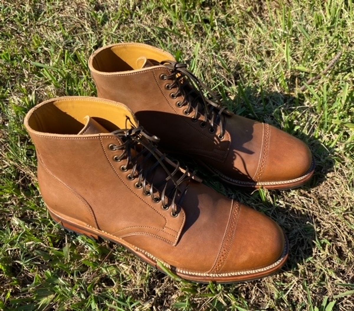 Photo by kjgarland on October 13, 2024 of the Viberg Service Boot in Natural Essex Horsebutt.