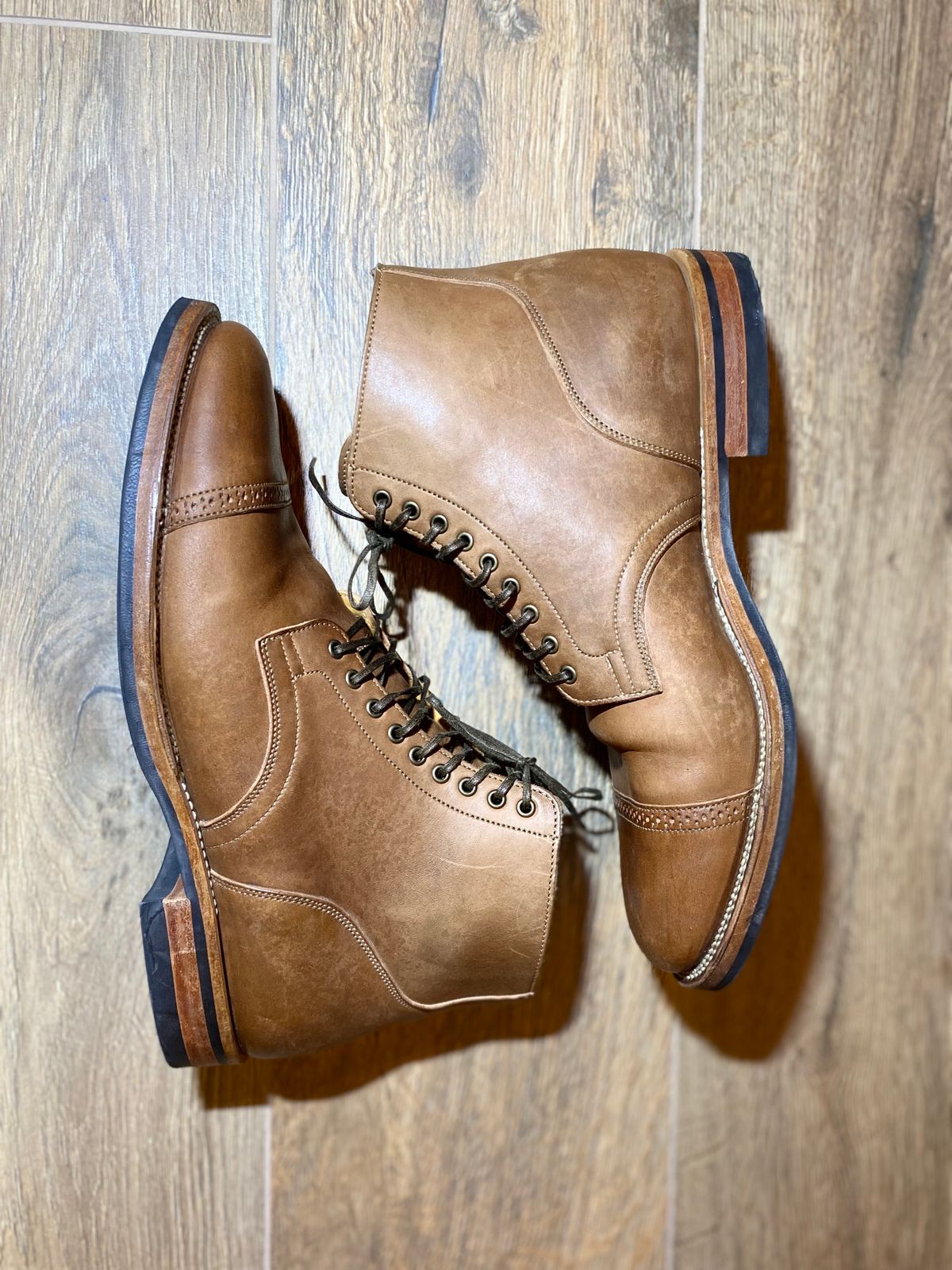 Photo by kjgarland on November 6, 2024 of the Viberg Service Boot in Natural Essex Horsebutt.