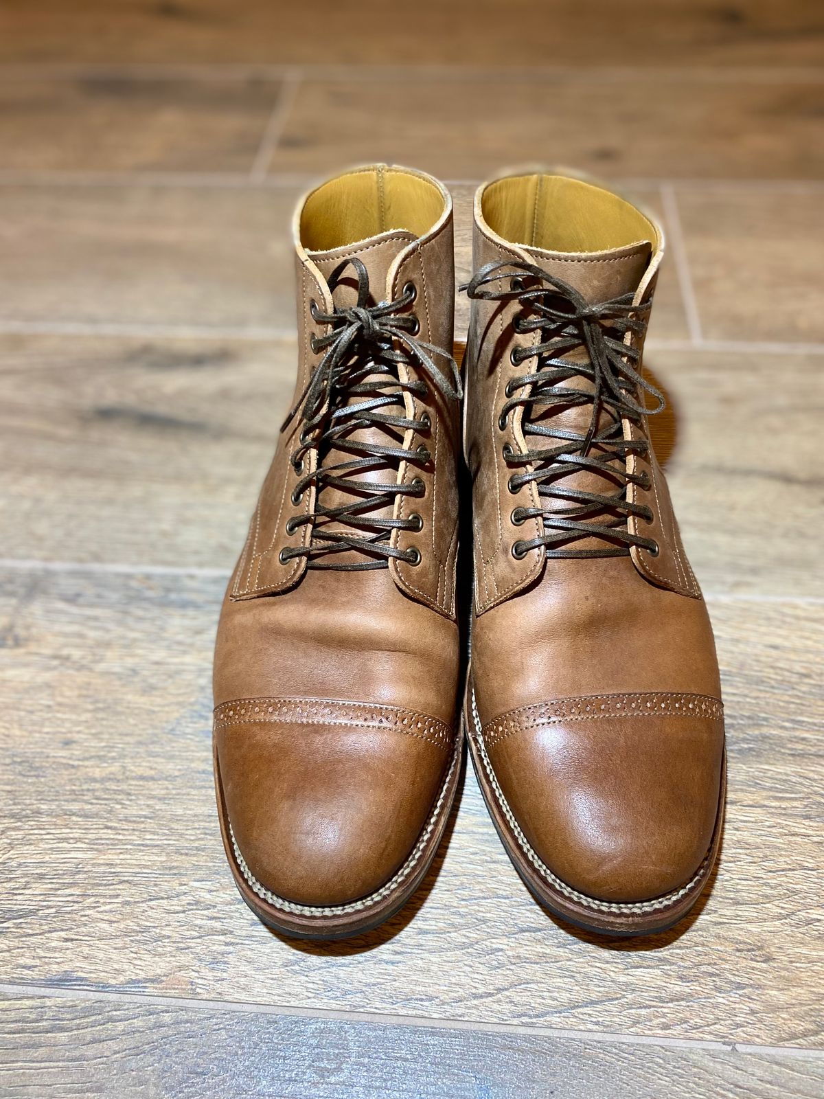 Photo by kjgarland on November 6, 2024 of the Viberg Service Boot in Natural Essex Horsebutt.