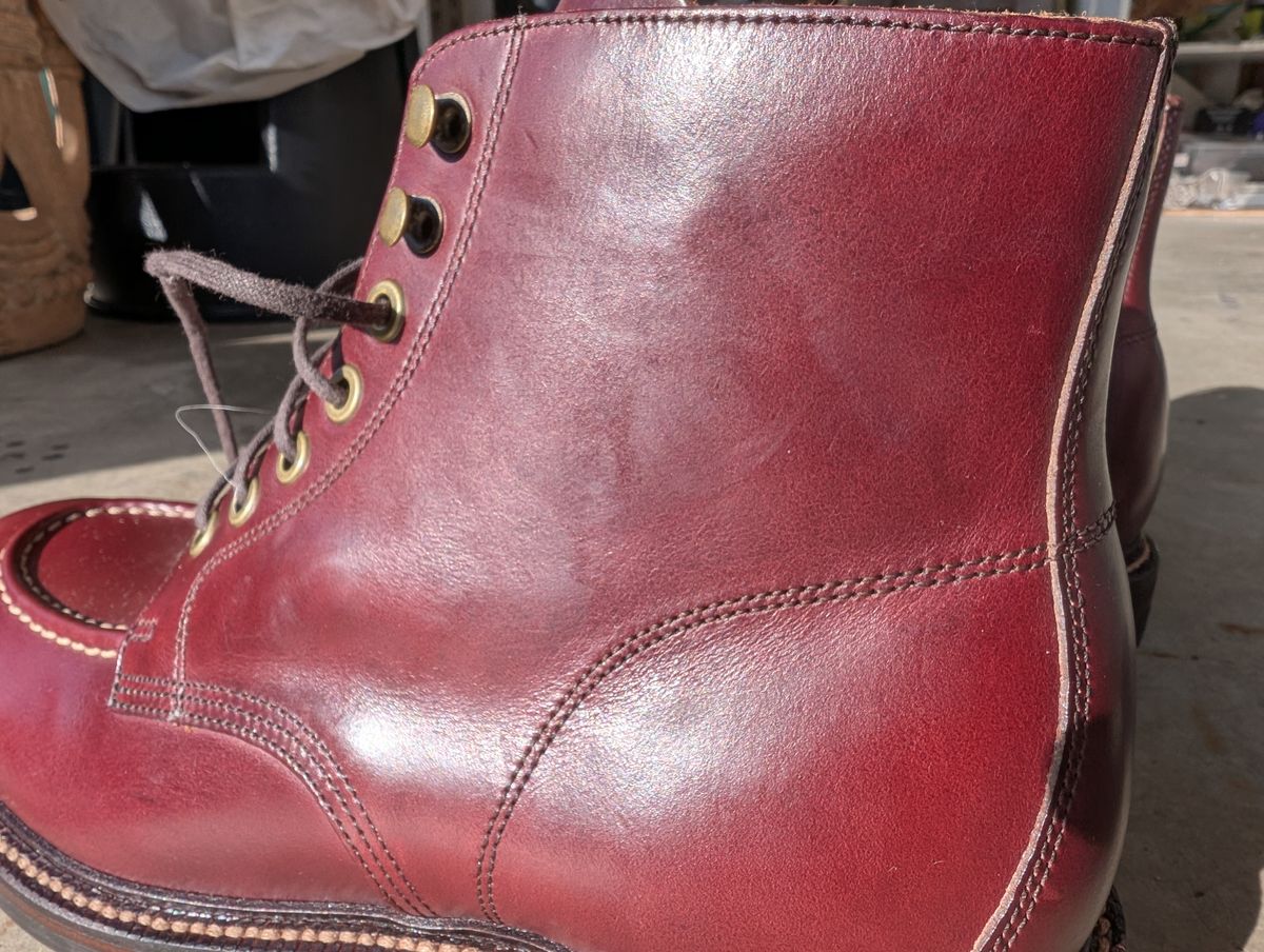 Photo by Ztephen on December 13, 2025 of the Grant Stone Brass Boot in Horween Color 8 Chromexcel.