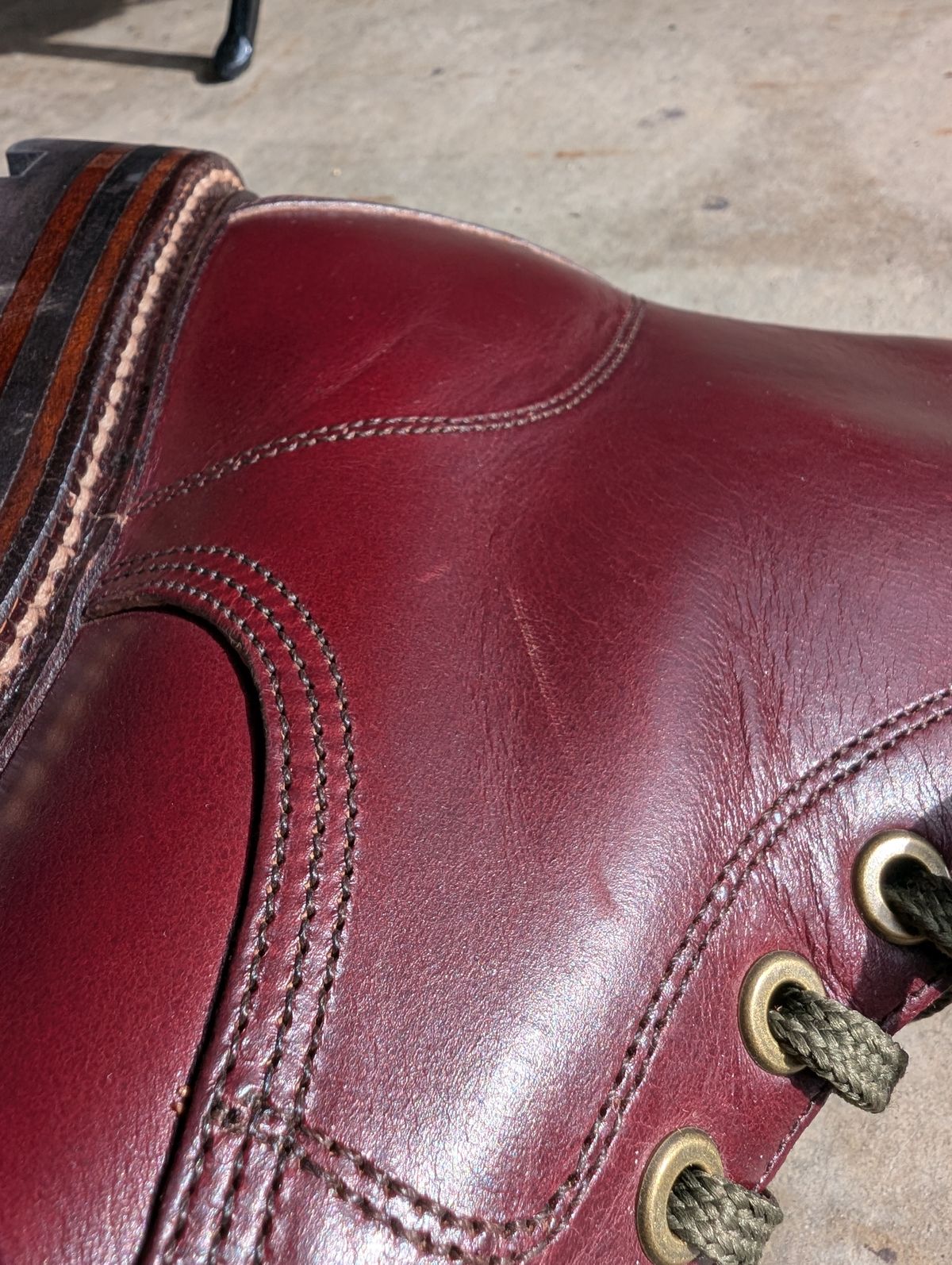 Photo by Ztephen on December 22, 2025 of the Grant Stone Brass Boot in Horween Color 8 Chromexcel.