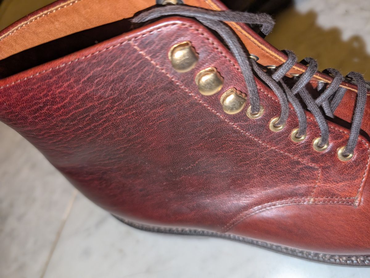 Photo by Ztephen on December 22, 2025 of the Grant Stone Edward Boot in Gallun / Red Denali Stag.