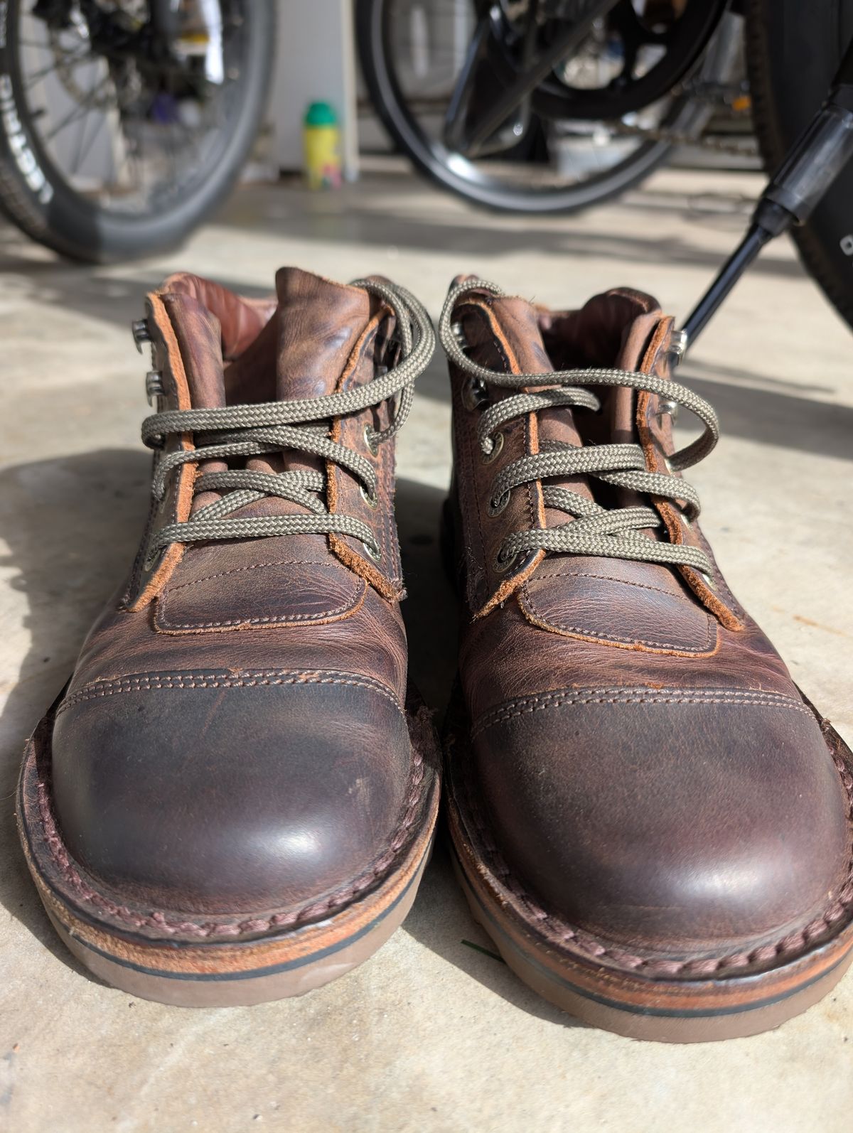 Photo by Ztephen on December 22, 2025 of the Jim Green African Ranger Barefoot Boot in Jim Green / Bronco Brown.
