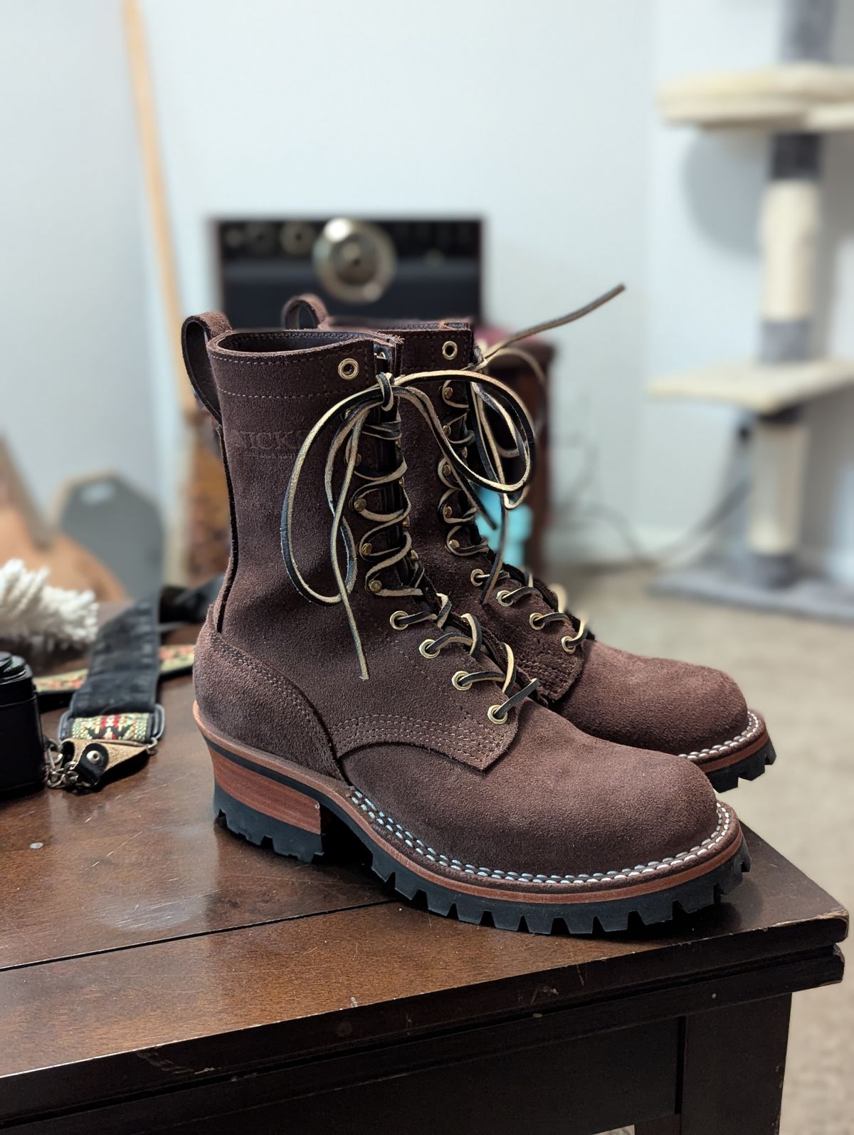 Photo by DrRyukin on March 1, 2025 of the Nicks BuilderPro in Seidel 1964 Mahogany Roughout.