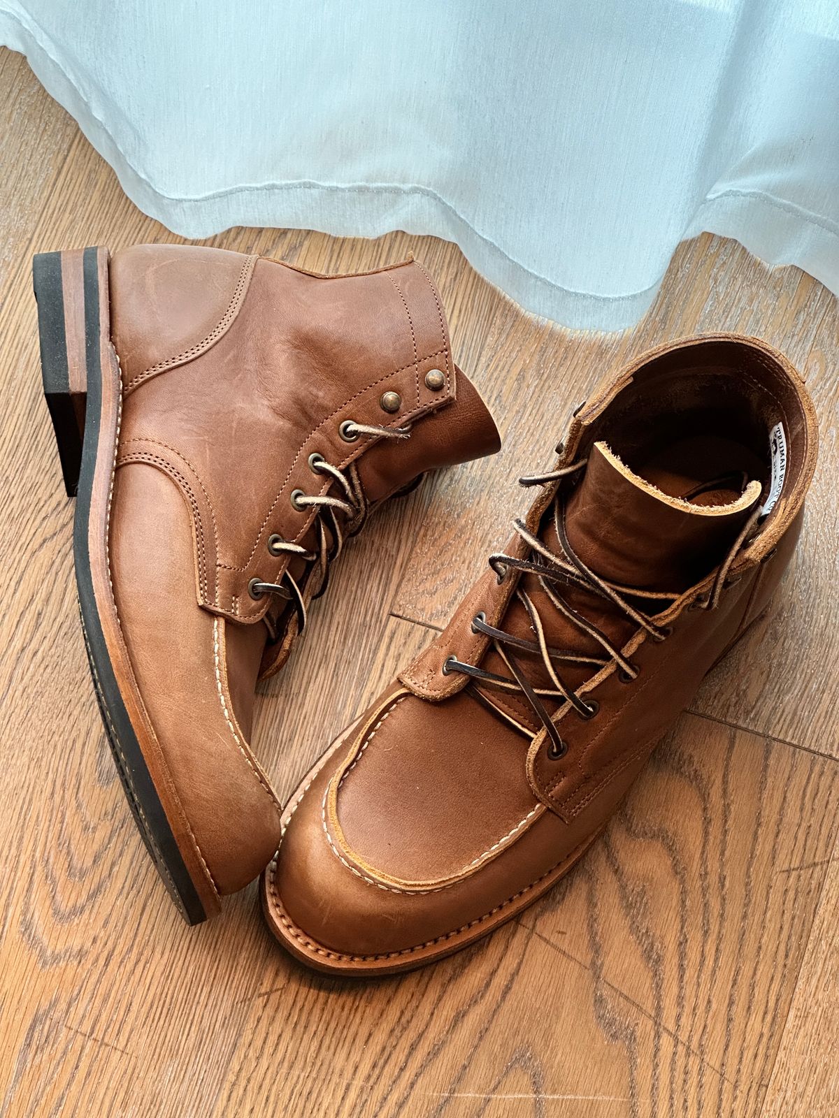 Photo by kifly178 on July 13, 2024 of the Truman Moc Toe in British Tan Grizzly.