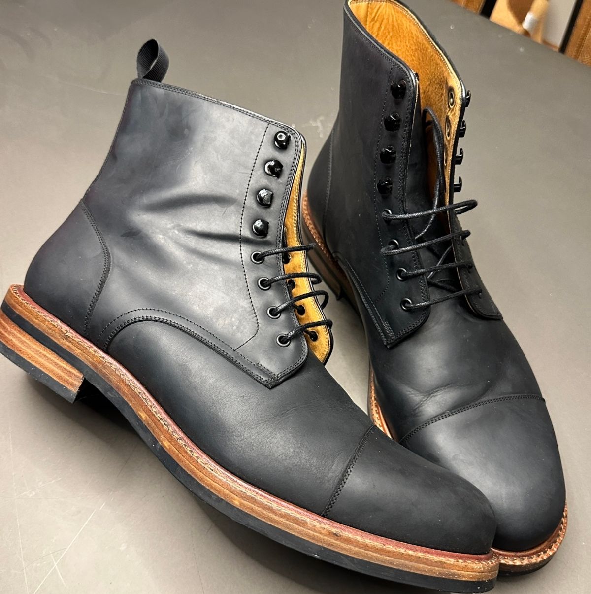 Photo by kifly178 on June 6, 2024 of the Beckett Simonon Dowler Boots in Gruppo Mastrotto Black Full-Grain Calfskin.