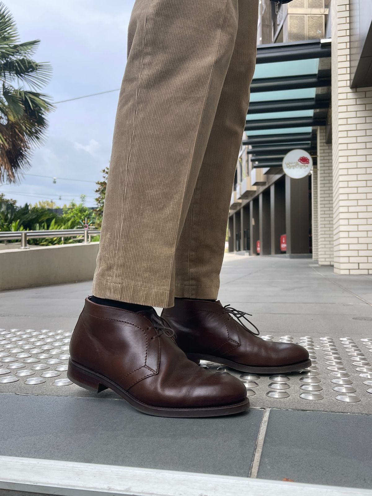 Photo by noogboog on March 25, 2023 of the Carmina Chukka boots in Horween Brown Chromexcel.