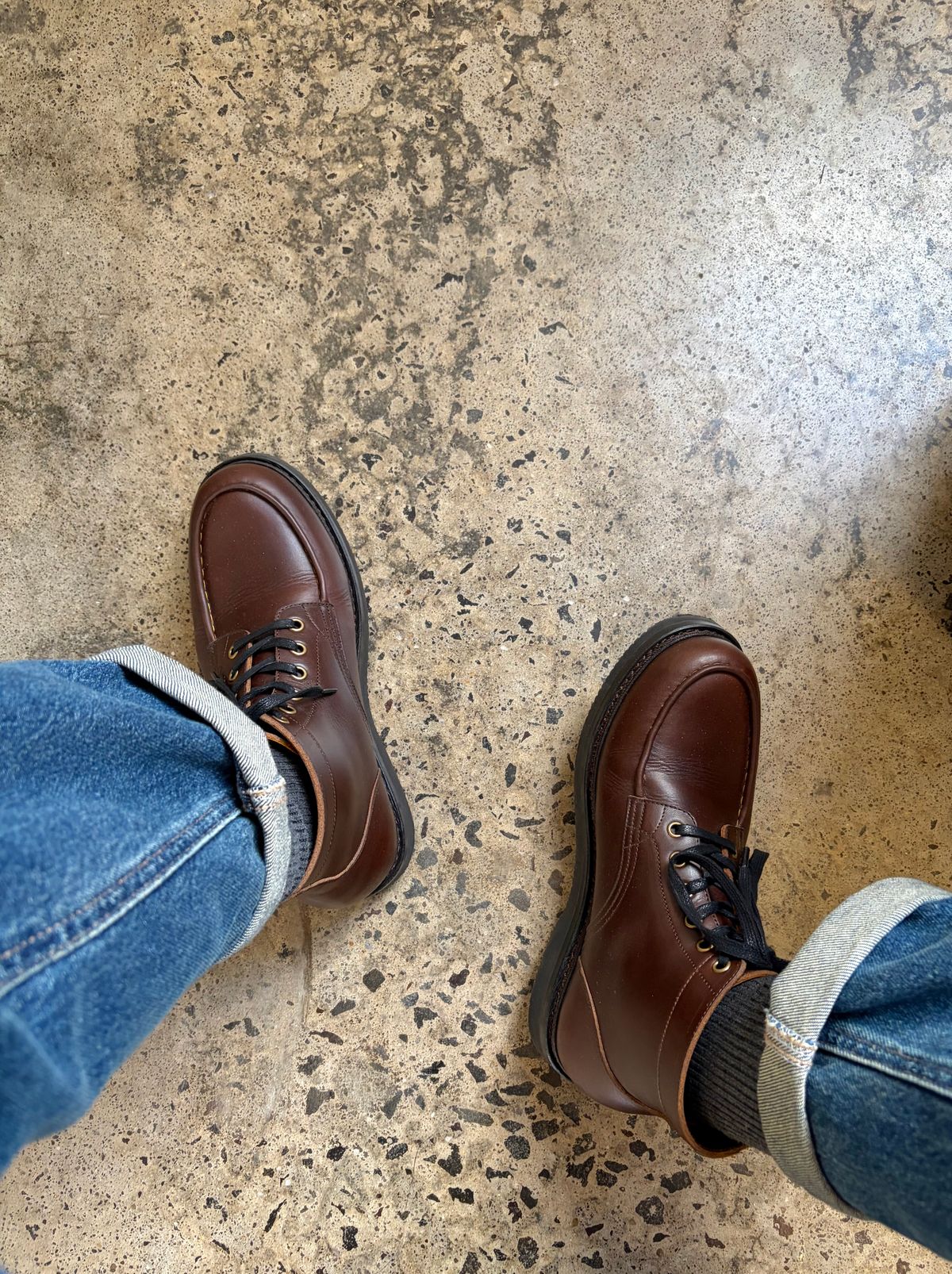 Photo by noogboog on December 29, 2025 of the Junkard Moc Toe Mid in Horween Brown Chromexcel.