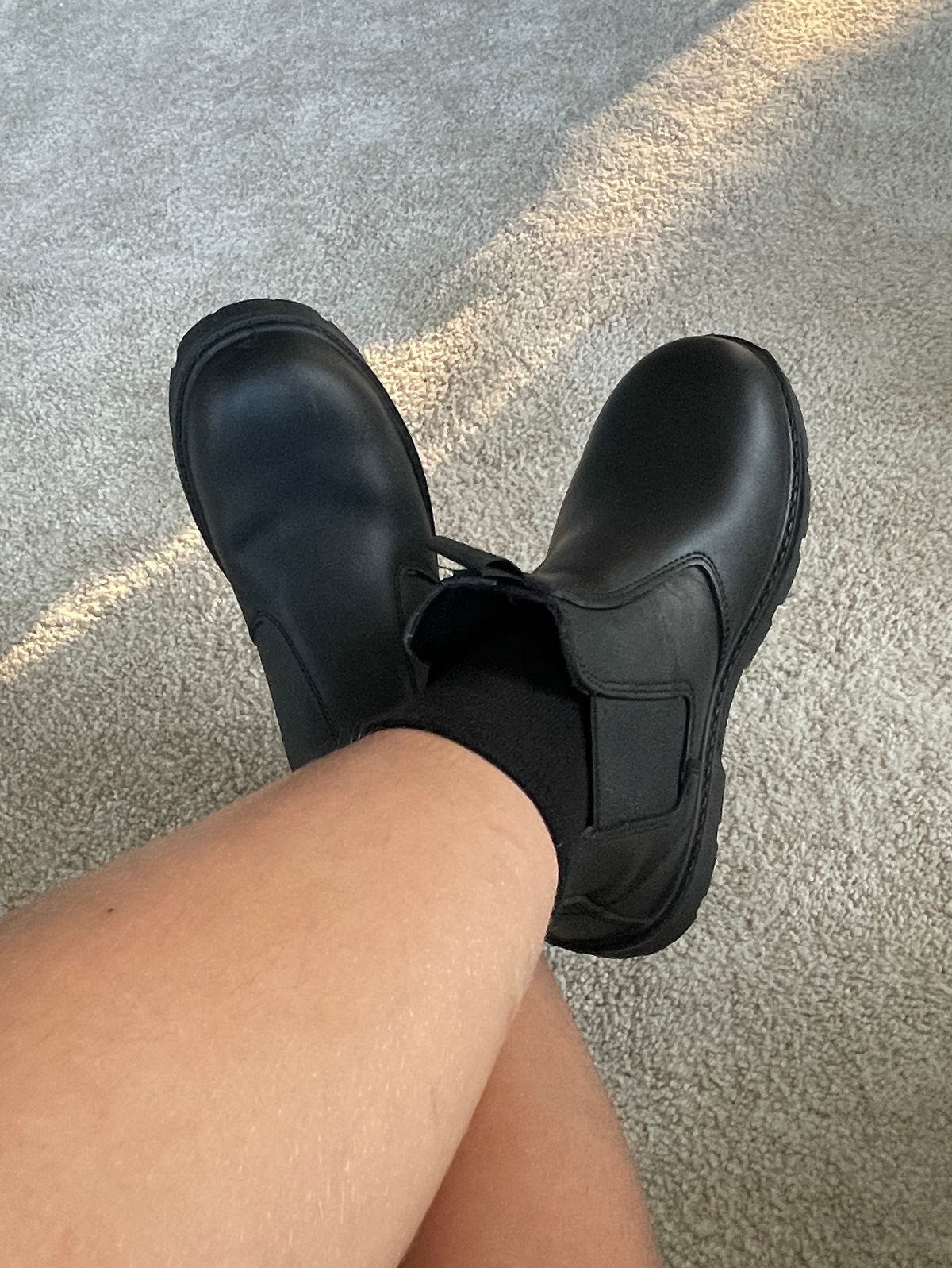 Photo by jaygti on June 25, 2025 of the Earthworks Unknown Model in Unknown Leather.