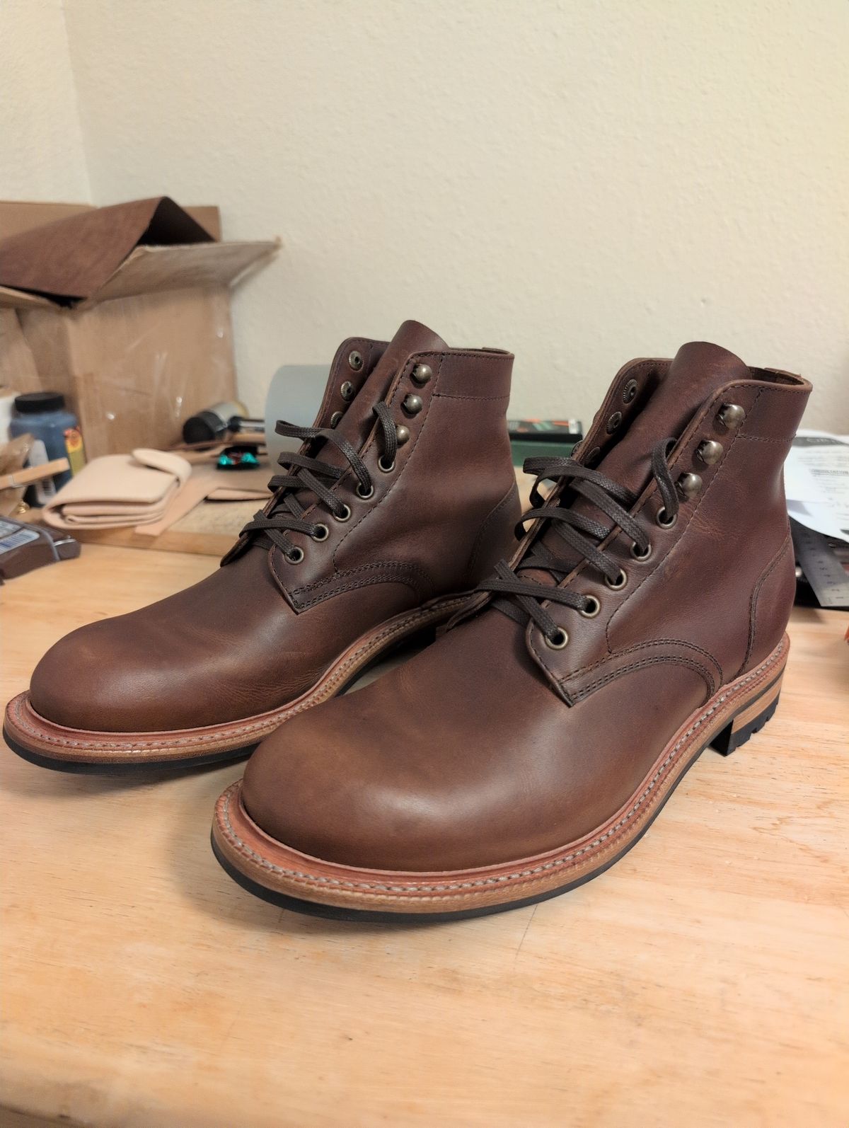 Photo by film_raine on January 21, 2026 of the Parkhurst Allegany in Parkhurst / Tobacco Veg Tan.