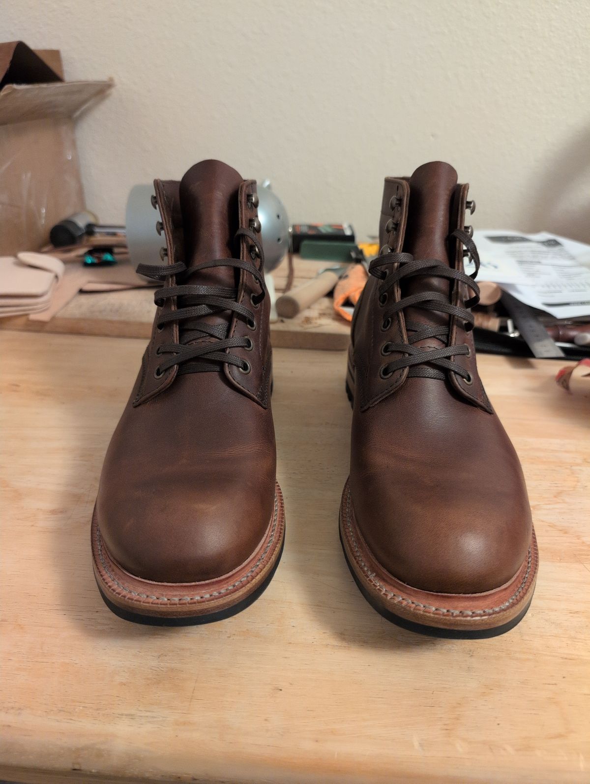 Photo by film_raine on January 21, 2026 of the Parkhurst Allegany in Parkhurst / Tobacco Veg Tan.