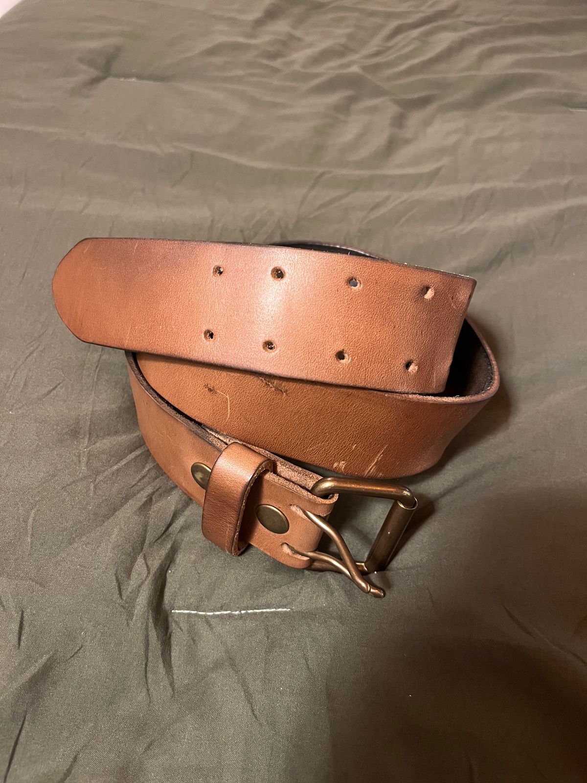 Photo by film_raine on June 17, 2025 of the Self-Made Belt in Horween Natural Chromexcel.