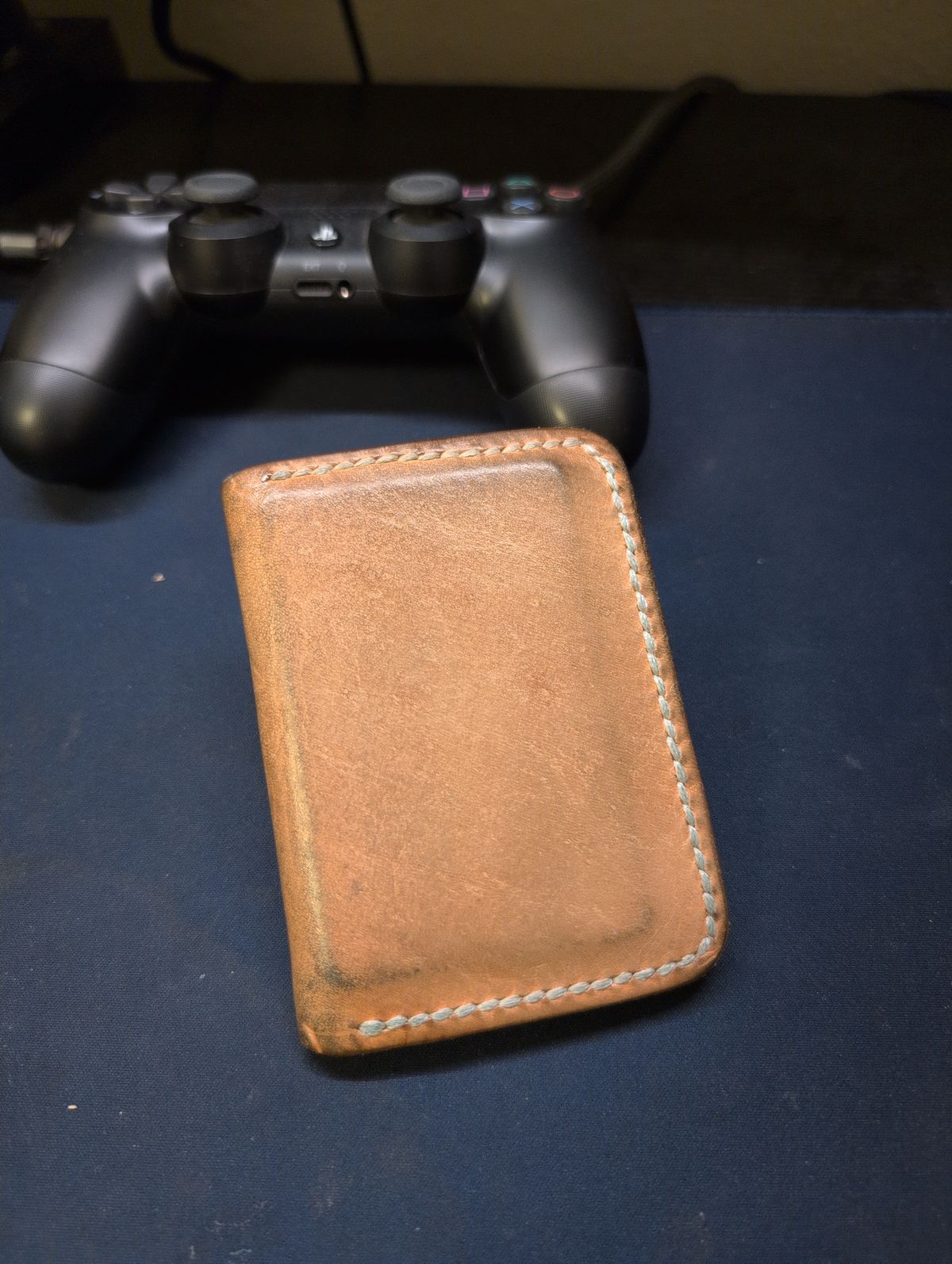 Photo by film_raine on October 20, 2025 of the Self-Made Front Pocket Wallet in Unknown Natural Veg Tan.