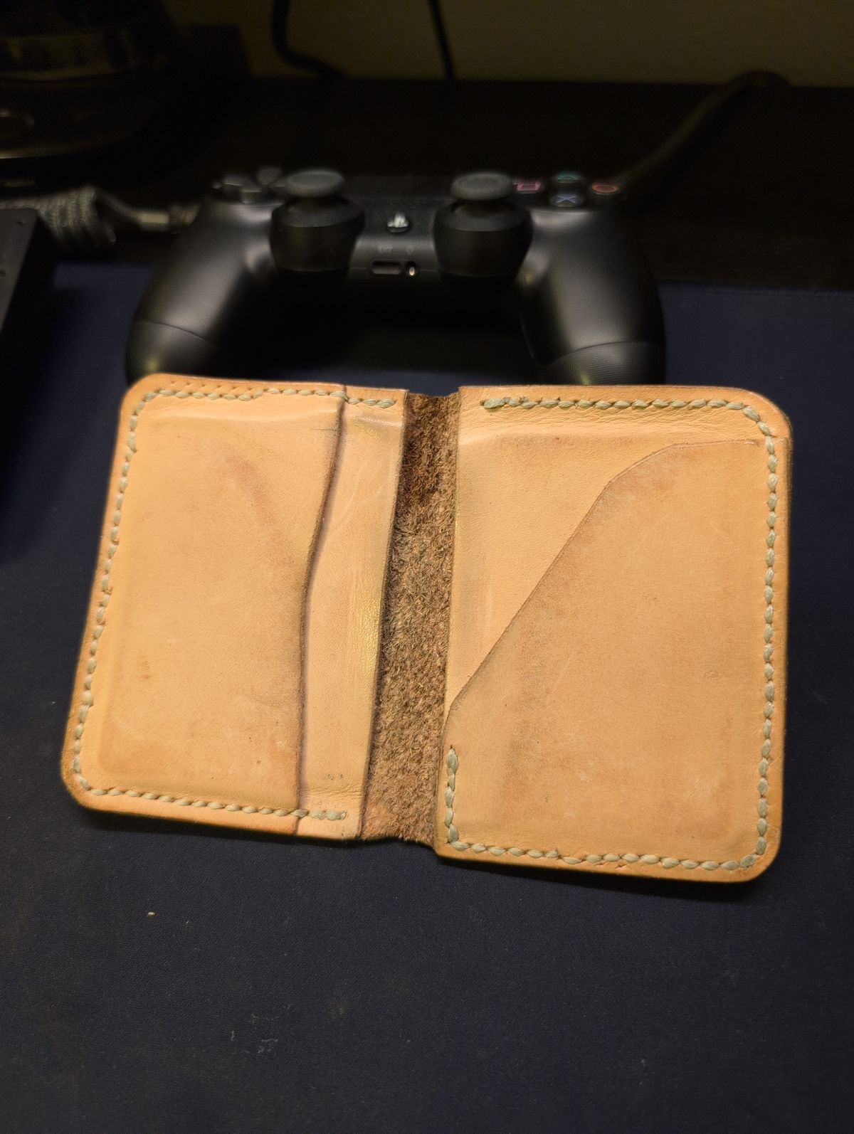 Photo by film_raine on October 20, 2025 of the Self-Made Front Pocket Wallet in Unknown Natural Veg Tan.