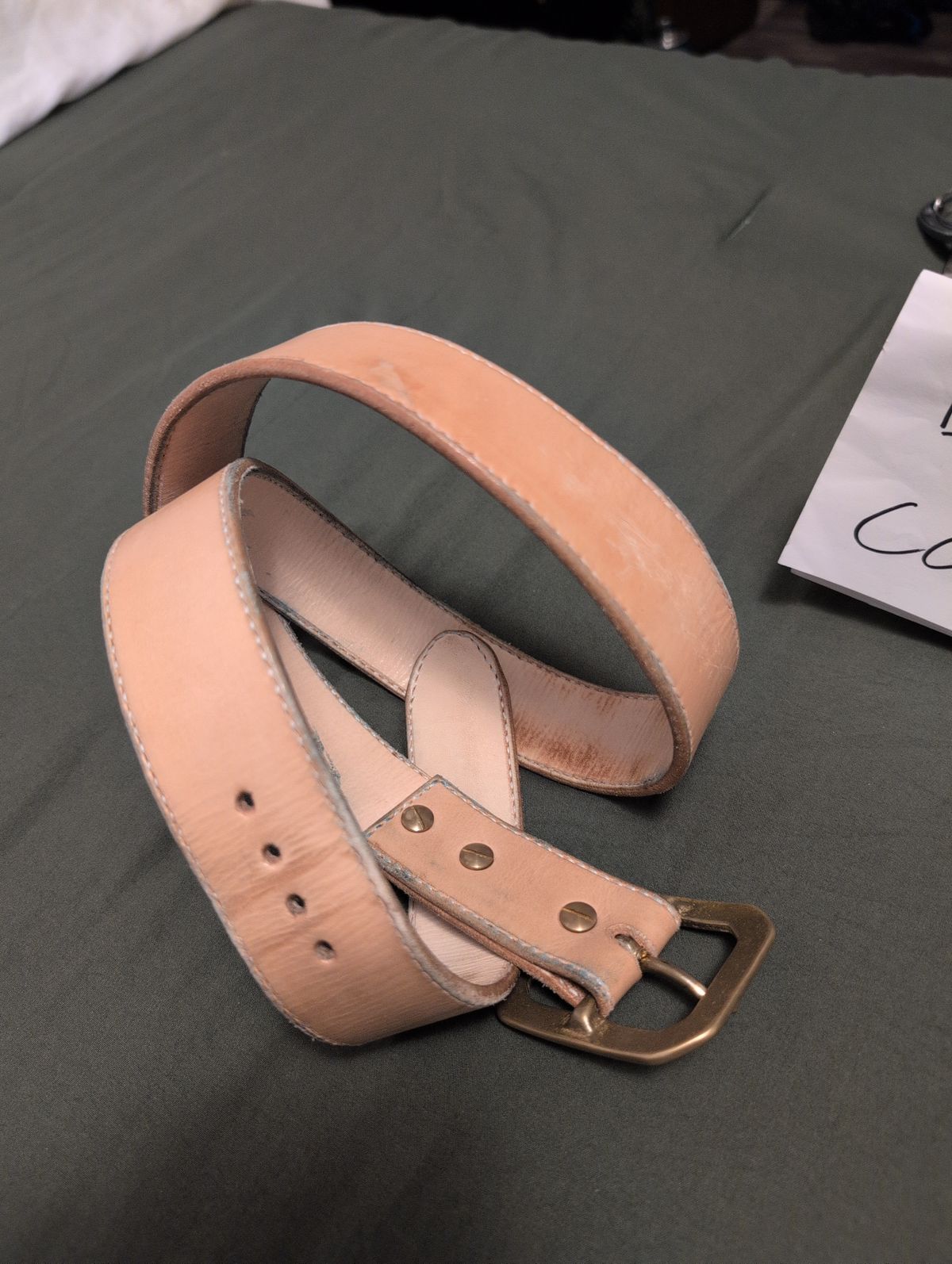 Photo by film_raine on November 1, 2025 of the Self-Made Belt in Hermann Oak Natural Veg Tan.