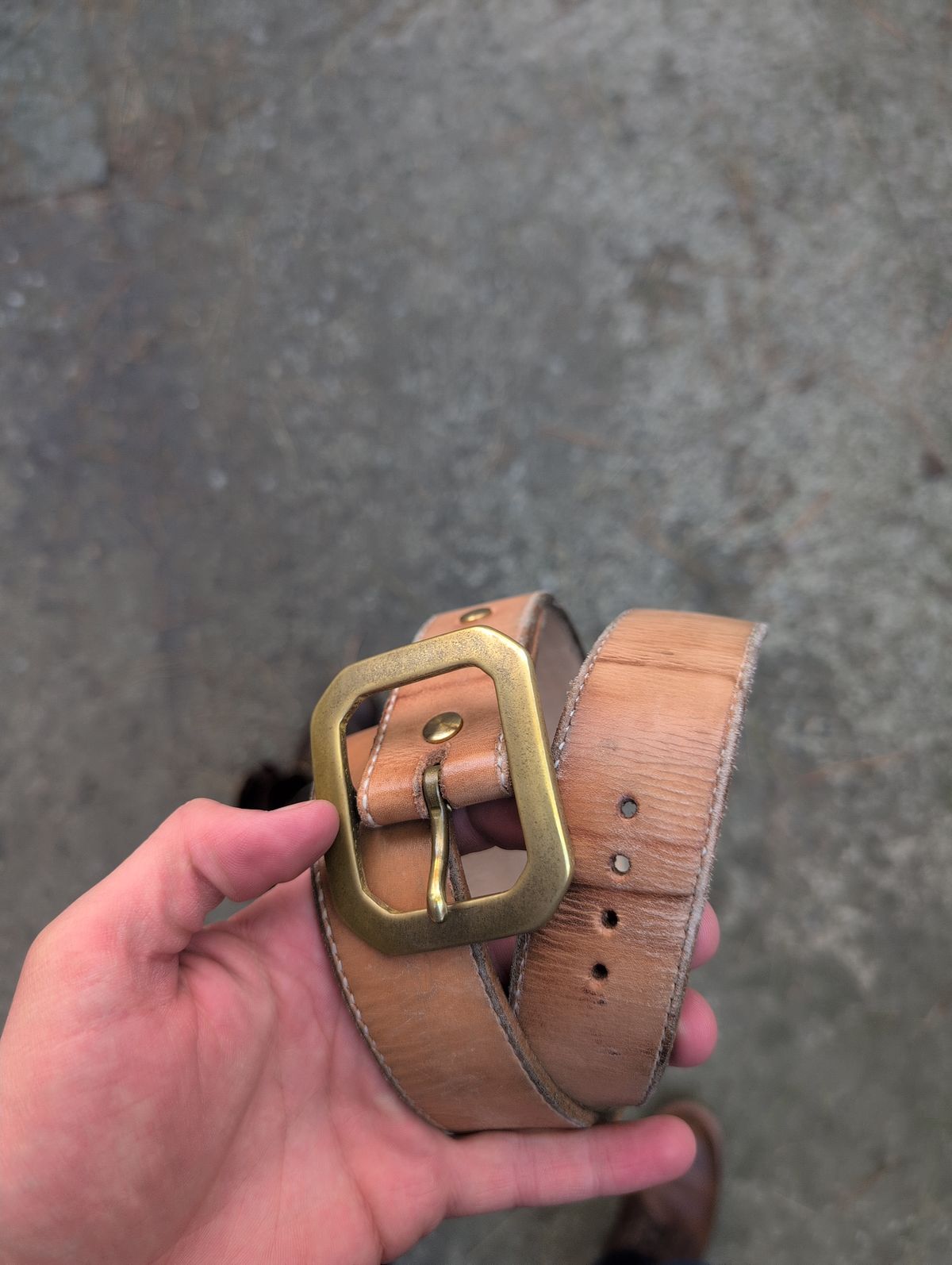 Photo by film_raine on March 2, 2026 of the Self-Made Belt in Hermann Oak Natural Veg Tan.