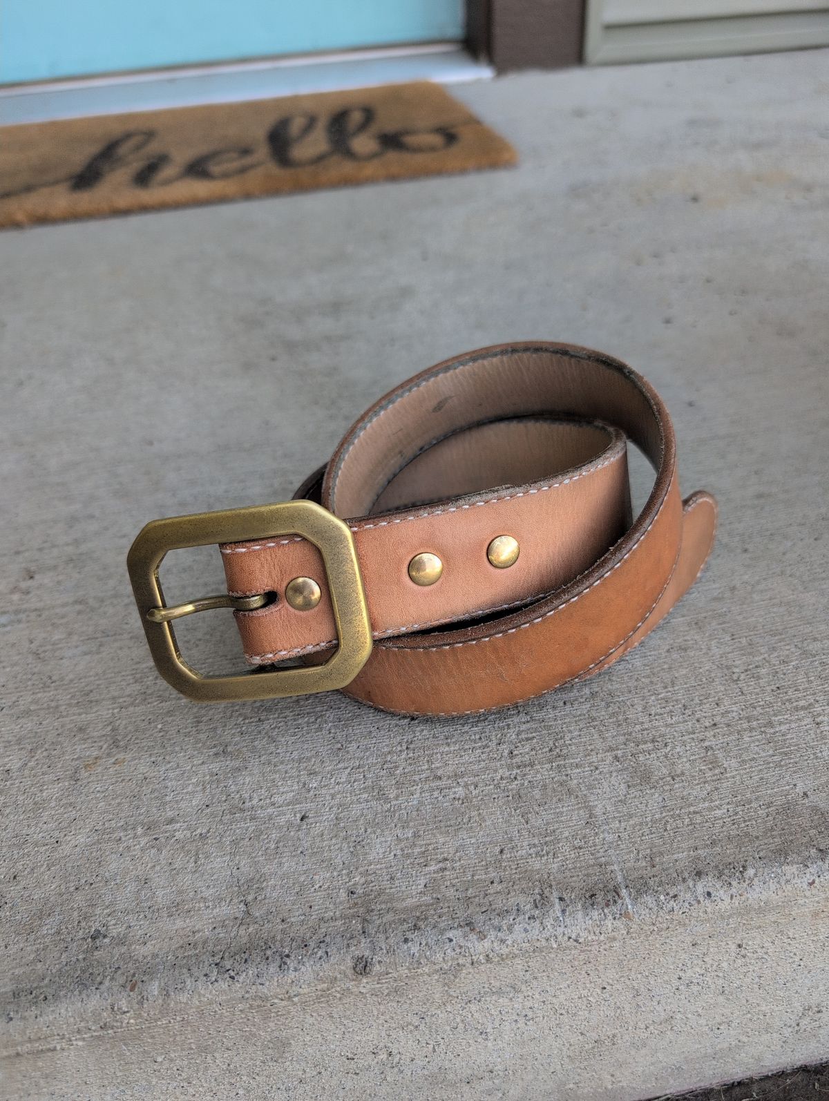Photo by film_raine on April 5, 2026 of the Self-Made Belt in Hermann Oak Natural Veg Tan.