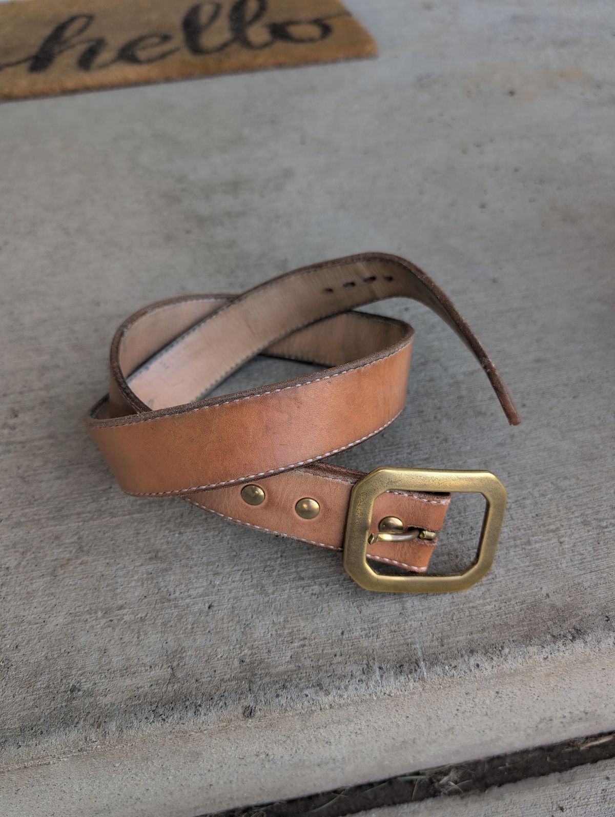 Photo by film_raine on April 5, 2026 of the Self-Made Belt in Hermann Oak Natural Veg Tan.