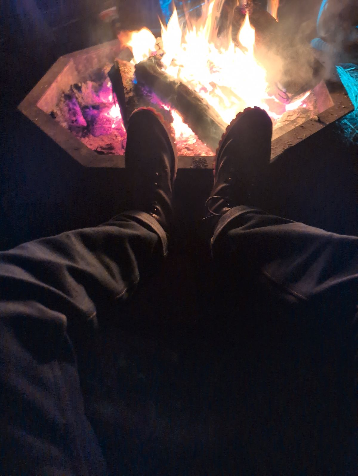 Photo by film_raine on October 17, 2025 of the Nicks Urban Logger in Shackleton Cognac.