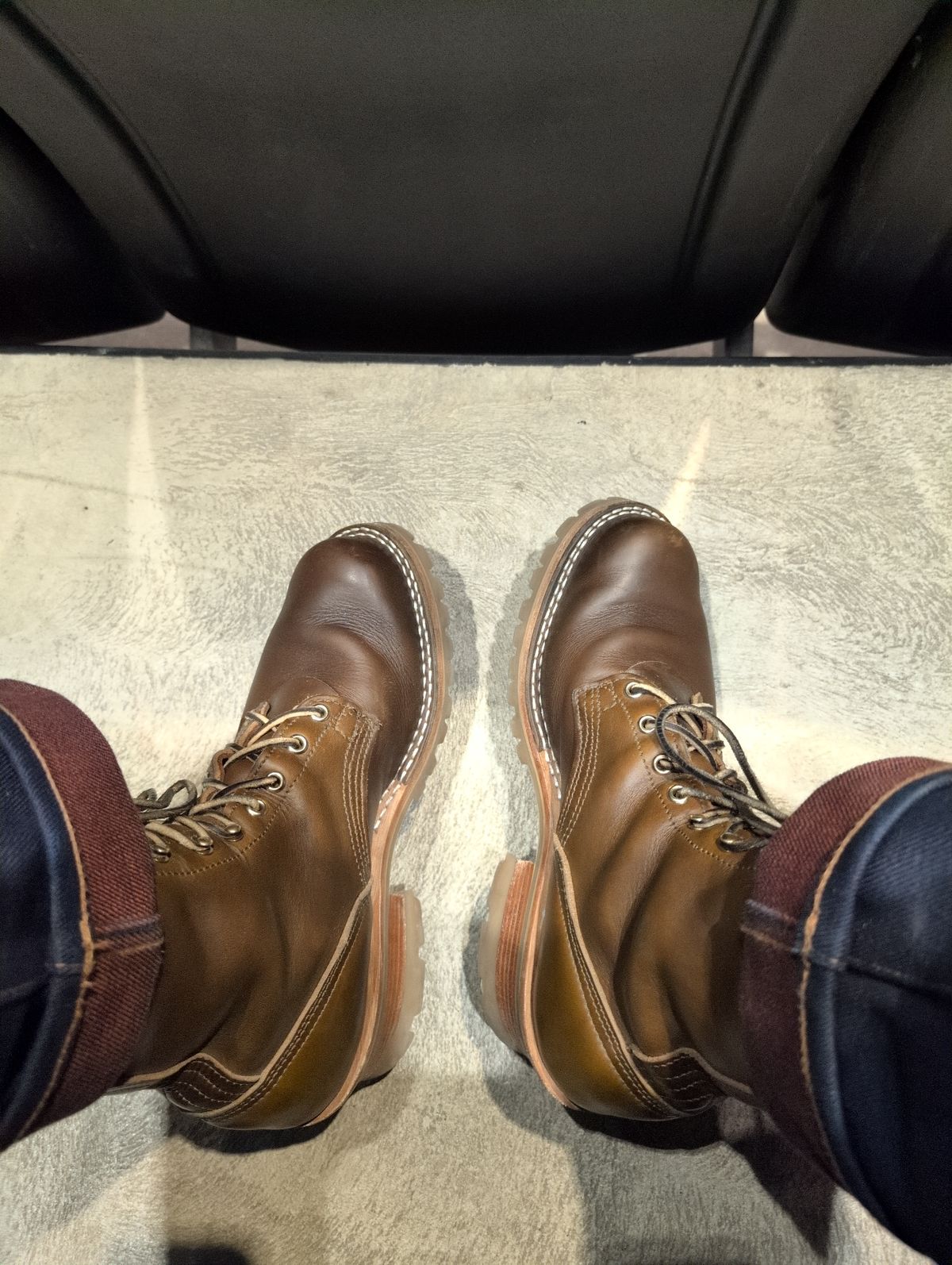 Photo by film_raine on November 22, 2025 of the Nicks Urban Logger in Shackleton Cognac.