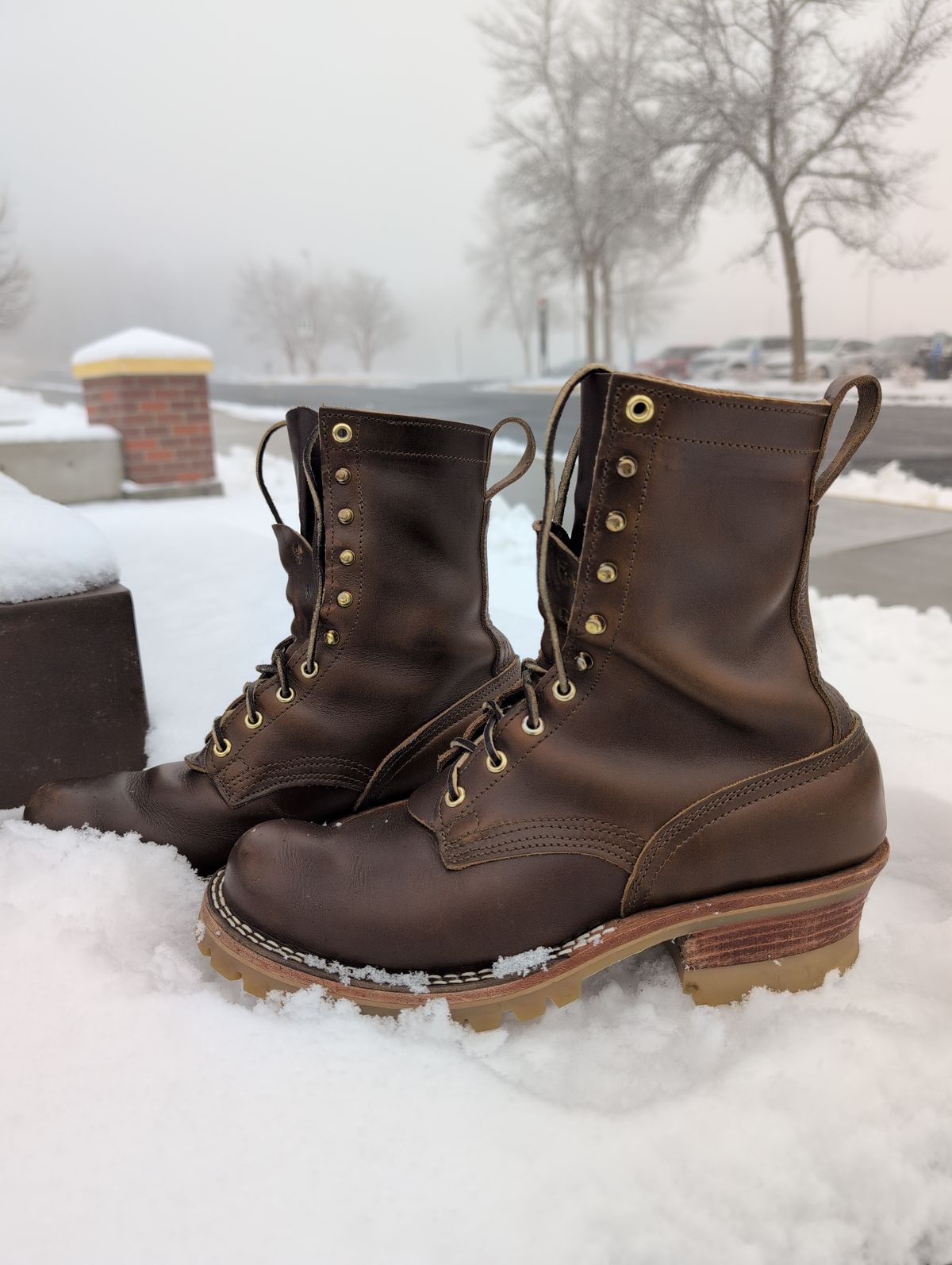 Photo by film_raine on December 2, 2025 of the Nicks Urban Logger in Shackleton Cognac.