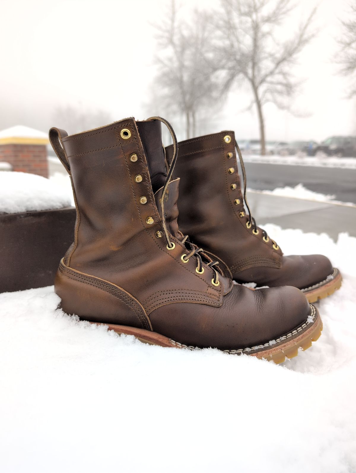 Photo by film_raine on December 2, 2025 of the Nicks Urban Logger in Shackleton Cognac.