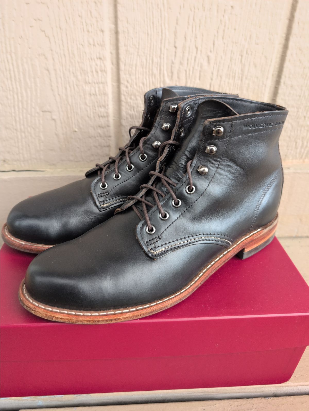 Photo by film_raine on October 11, 2025 of the Wolverine 1000 Mile Plain-Toe Boot in Horween Black Chromexcel.