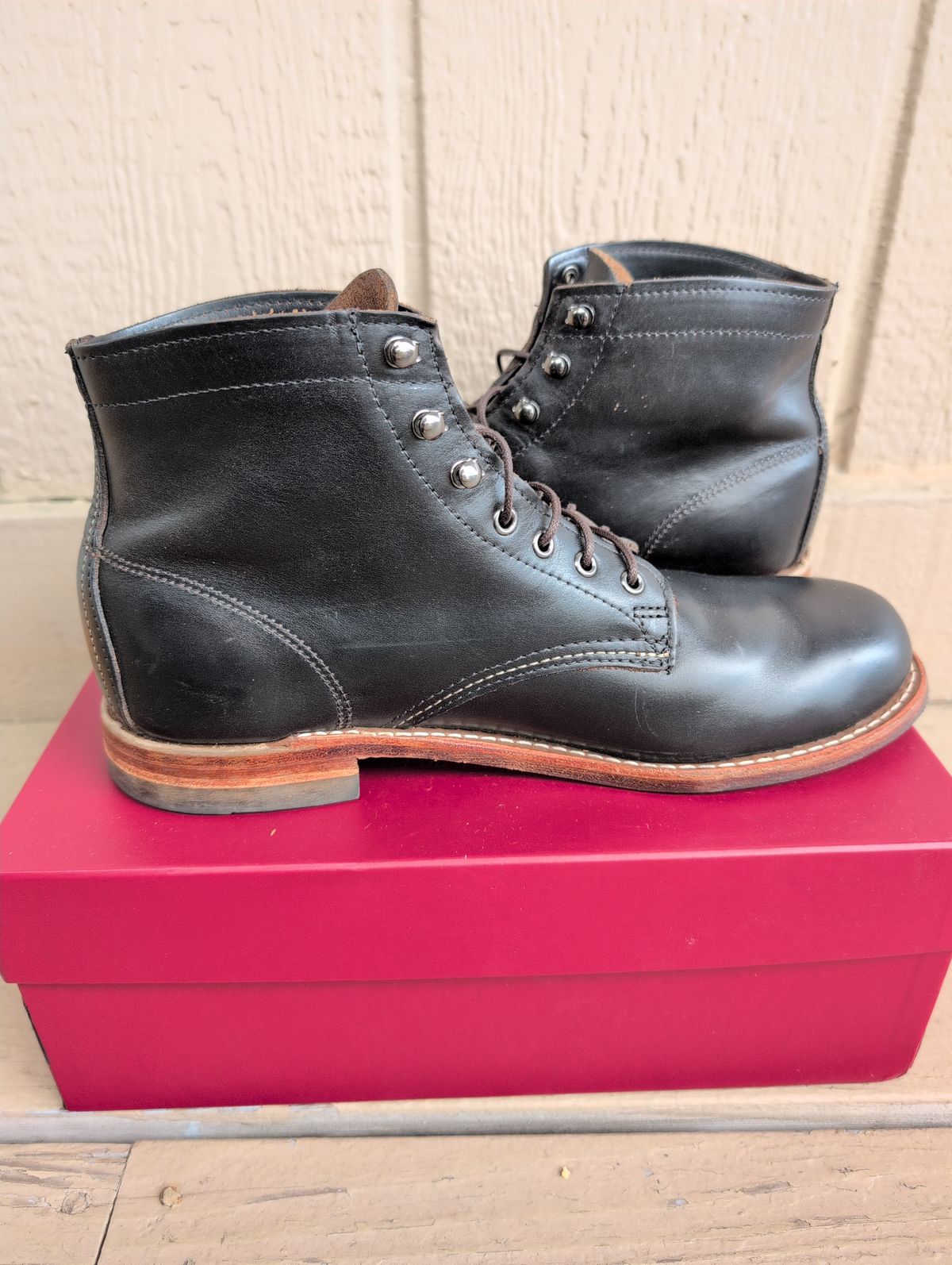 Photo by film_raine on October 11, 2025 of the Wolverine 1000 Mile Plain-Toe Boot in Horween Black Chromexcel.