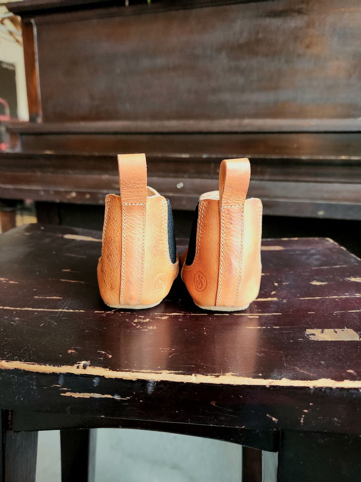 Photo by kiri.bootmaker on November 5, 2025 of the Skuce Shoes Baby Chelsea Boots in Badalassi Carlo Waxy Natural.