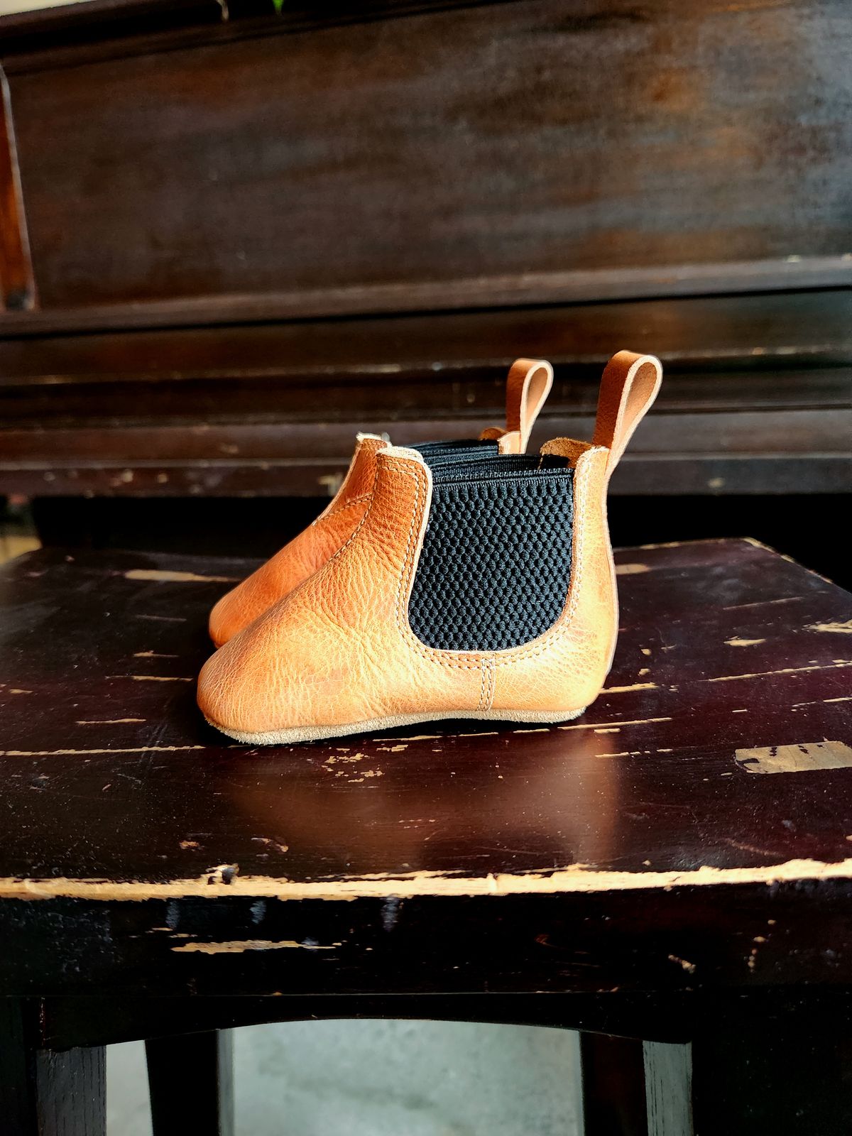 Photo by kiri.bootmaker on November 5, 2025 of the Skuce Shoes Baby Chelsea Boots in Badalassi Carlo Waxy Natural.
