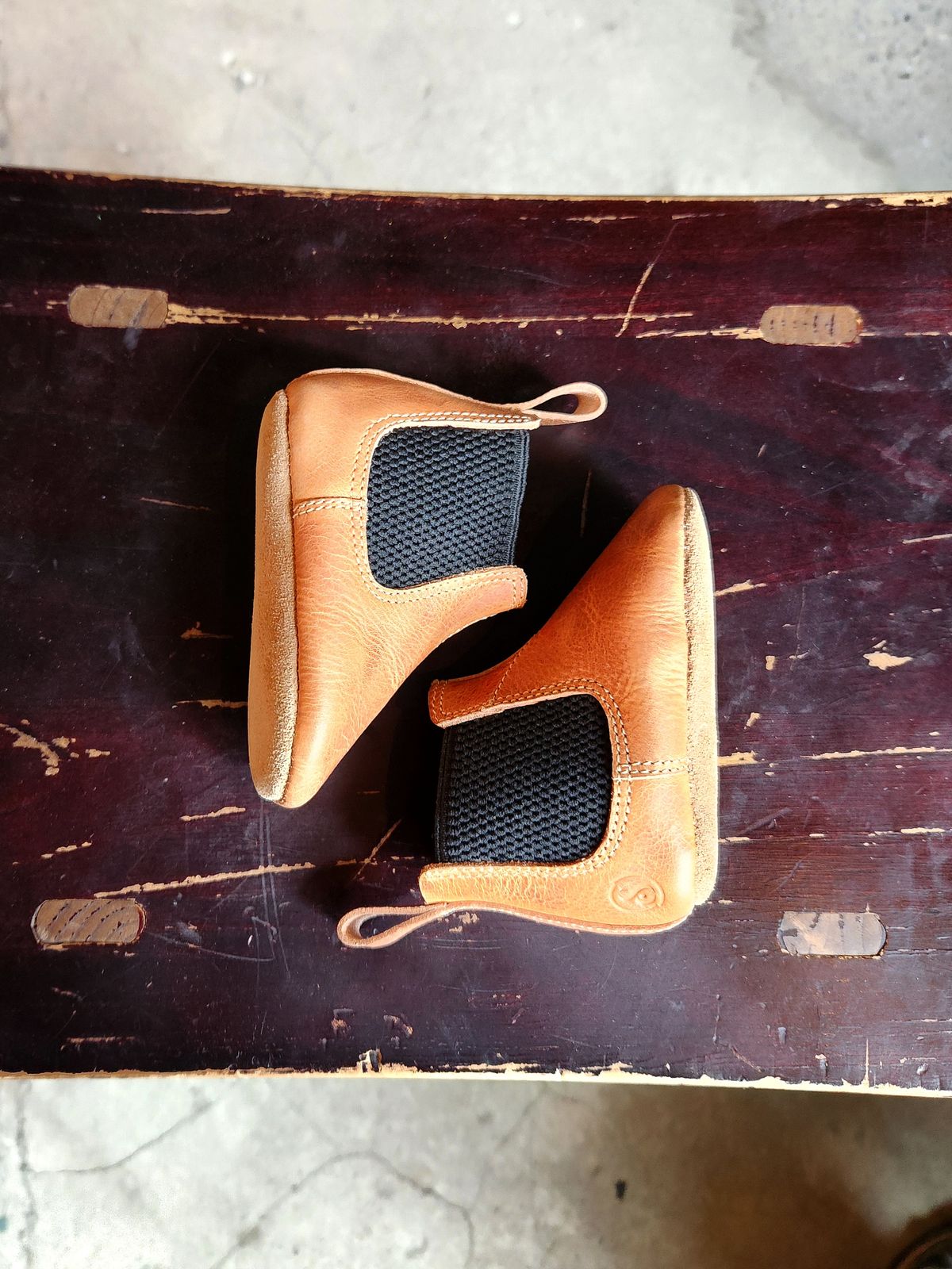 Photo by kiri.bootmaker on November 5, 2025 of the Skuce Shoes Baby Chelsea Boots in Badalassi Carlo Waxy Natural.